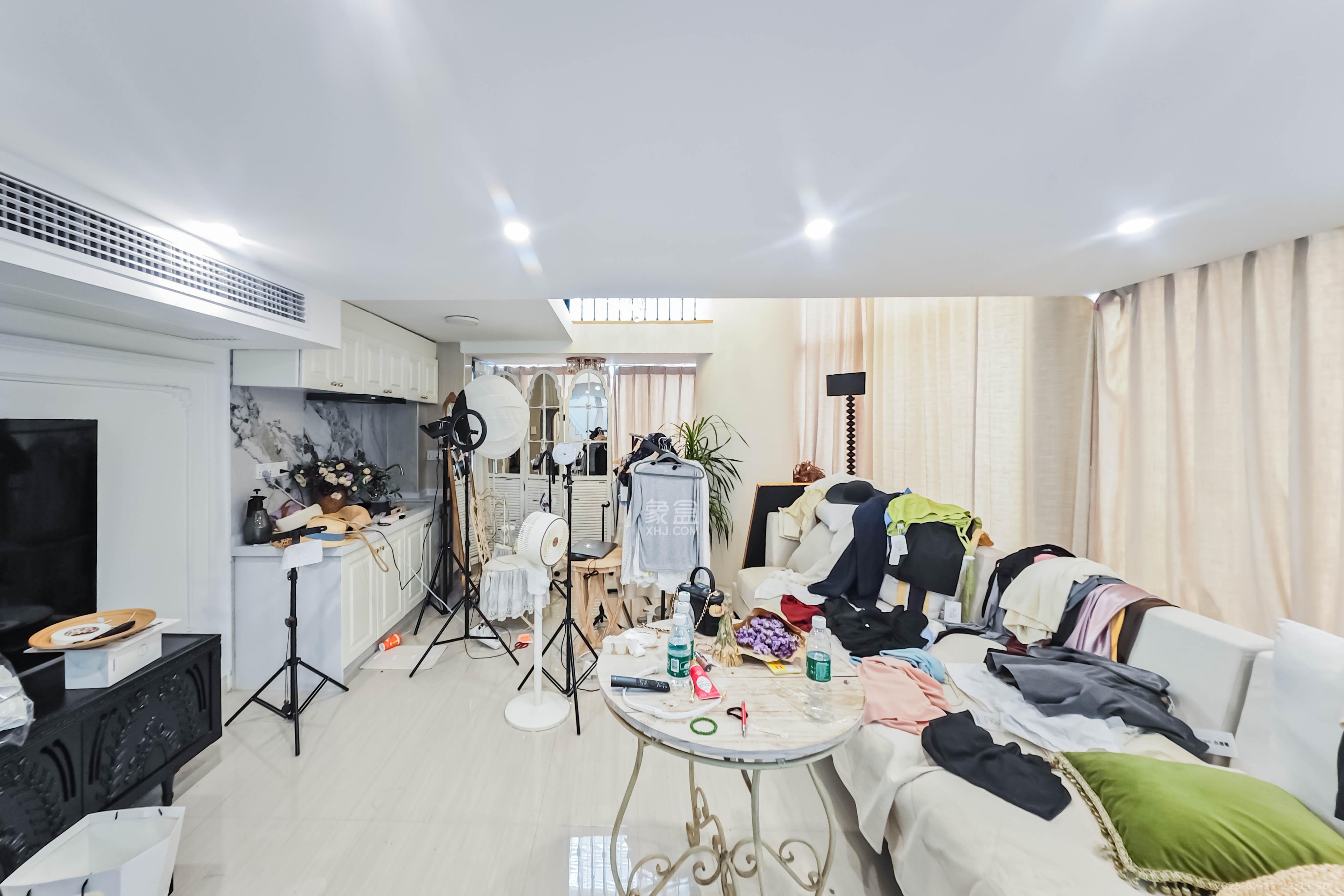 京武浪琴山三期(京武中心) 2室1厅1卫 108.0万 京武浪琴山三期(京武中心) 2室1厅1卫 108.0万客厅