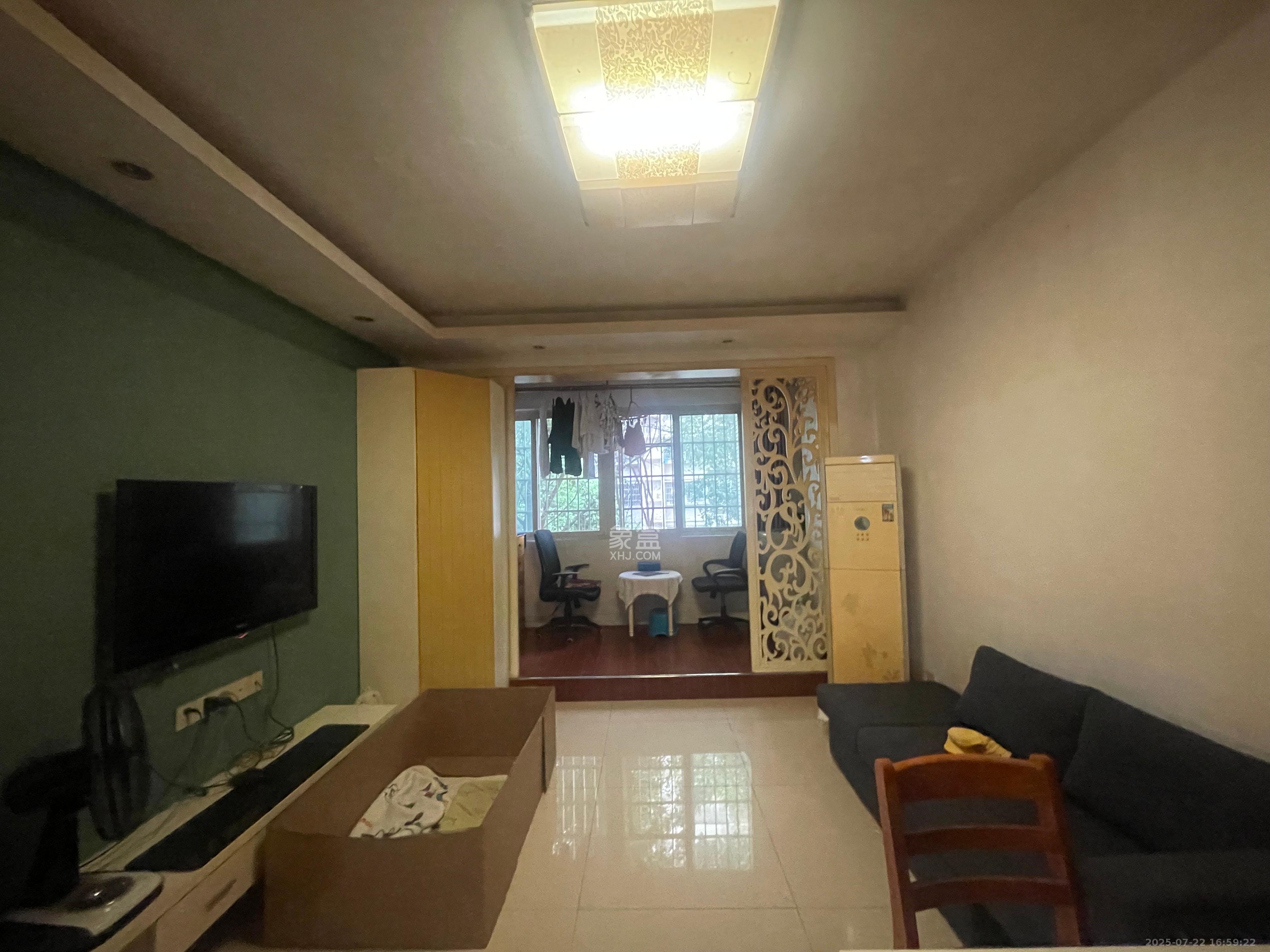 楚天中苑 2室2厅1卫 1500.0元/月 楚天中苑 2室2厅1卫 1500.0元/月室内图