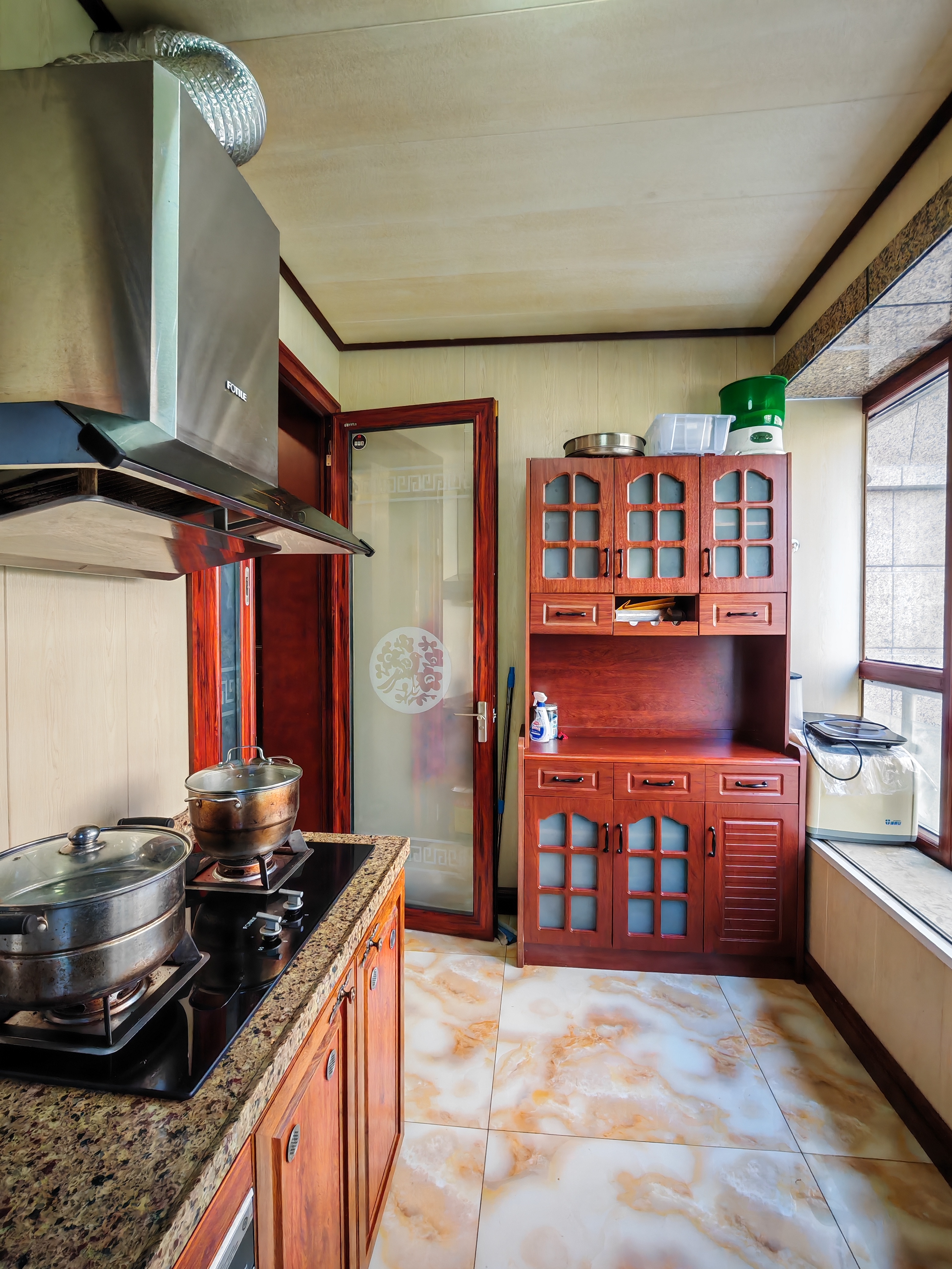 海阔天空-国瑞城三期(铂仕苑) 4室2厅3卫 9000.0元/月 海阔天空-国瑞城三期(铂仕苑) 4室2厅3卫 9000.0元/月室内图