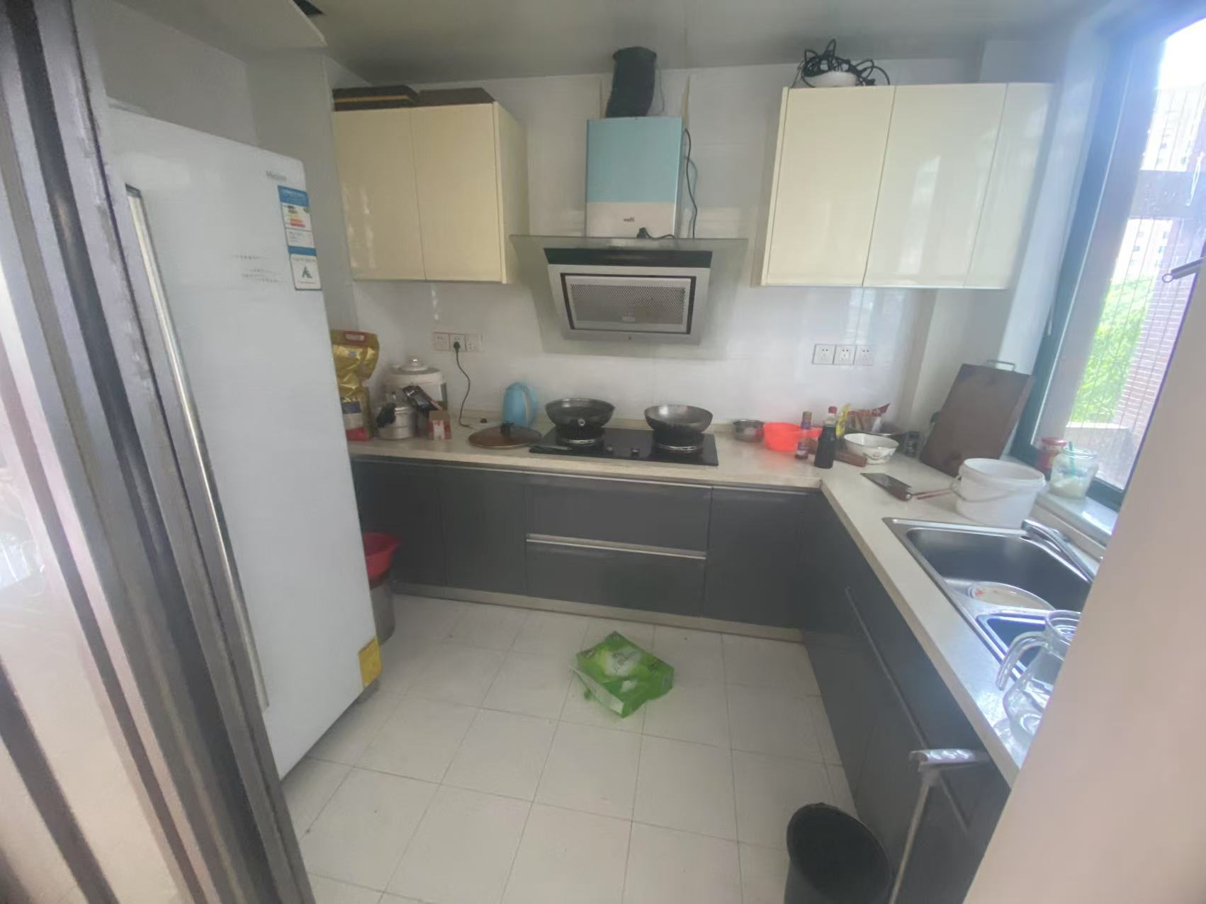 天鹅湖1号 4室2厅2卫 65.0万 天鹅湖1号 4室2厅2卫 65.0万室内图