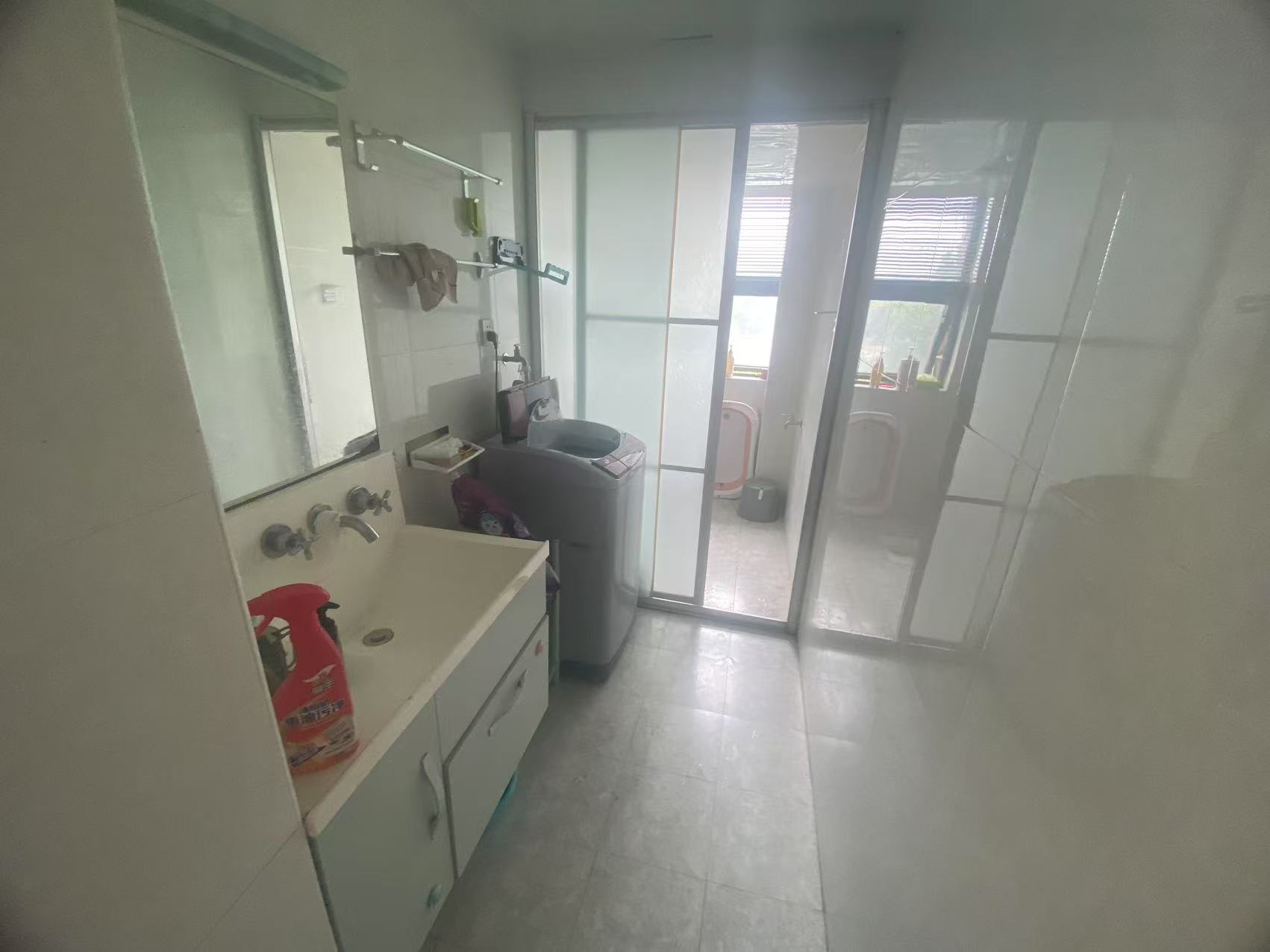 天鹅湖1号 4室2厅2卫 65.0万 天鹅湖1号 4室2厅2卫 65.0万室内图