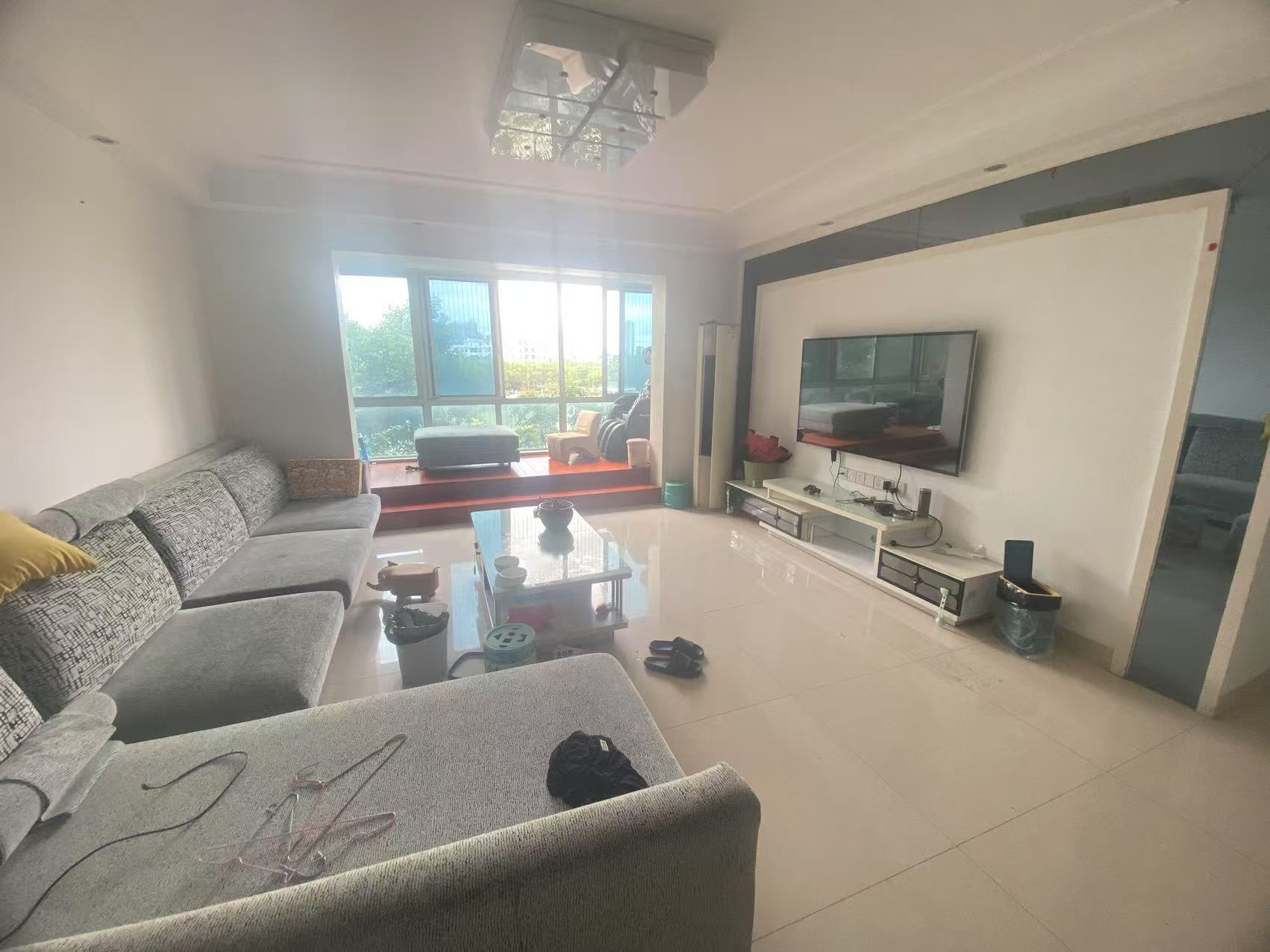 天鹅湖1号 4室2厅2卫 65.0万 天鹅湖1号 4室2厅2卫 65.0万室内图