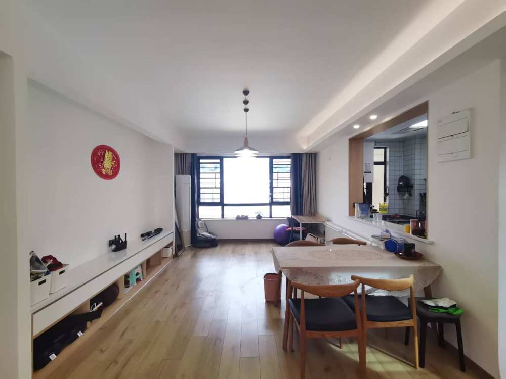 经世龙城  3室2厅2卫    66.8万