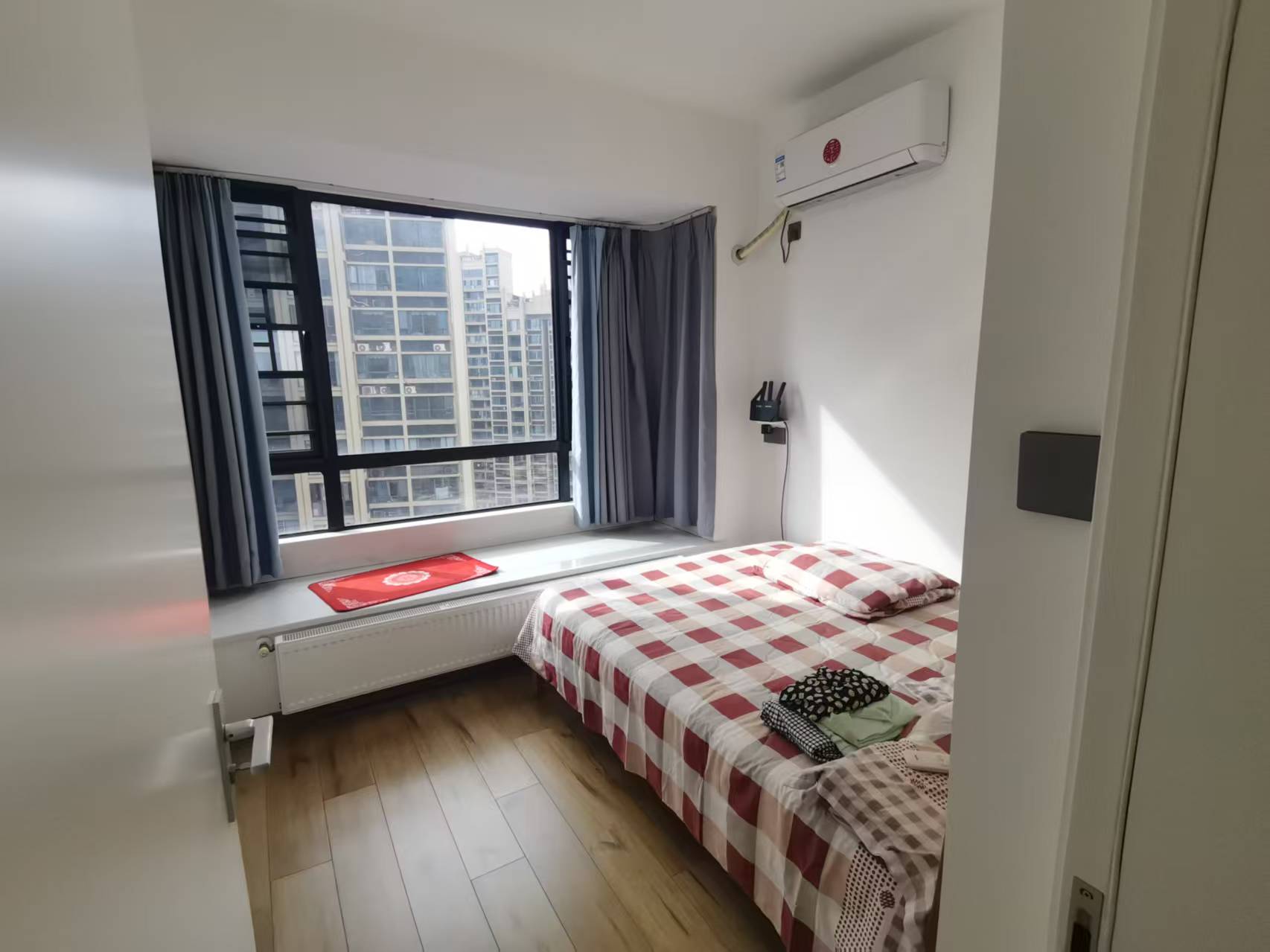 经世龙城  3室2厅2卫    66.8万 经世龙城  3室2厅2卫    66.8万室内图