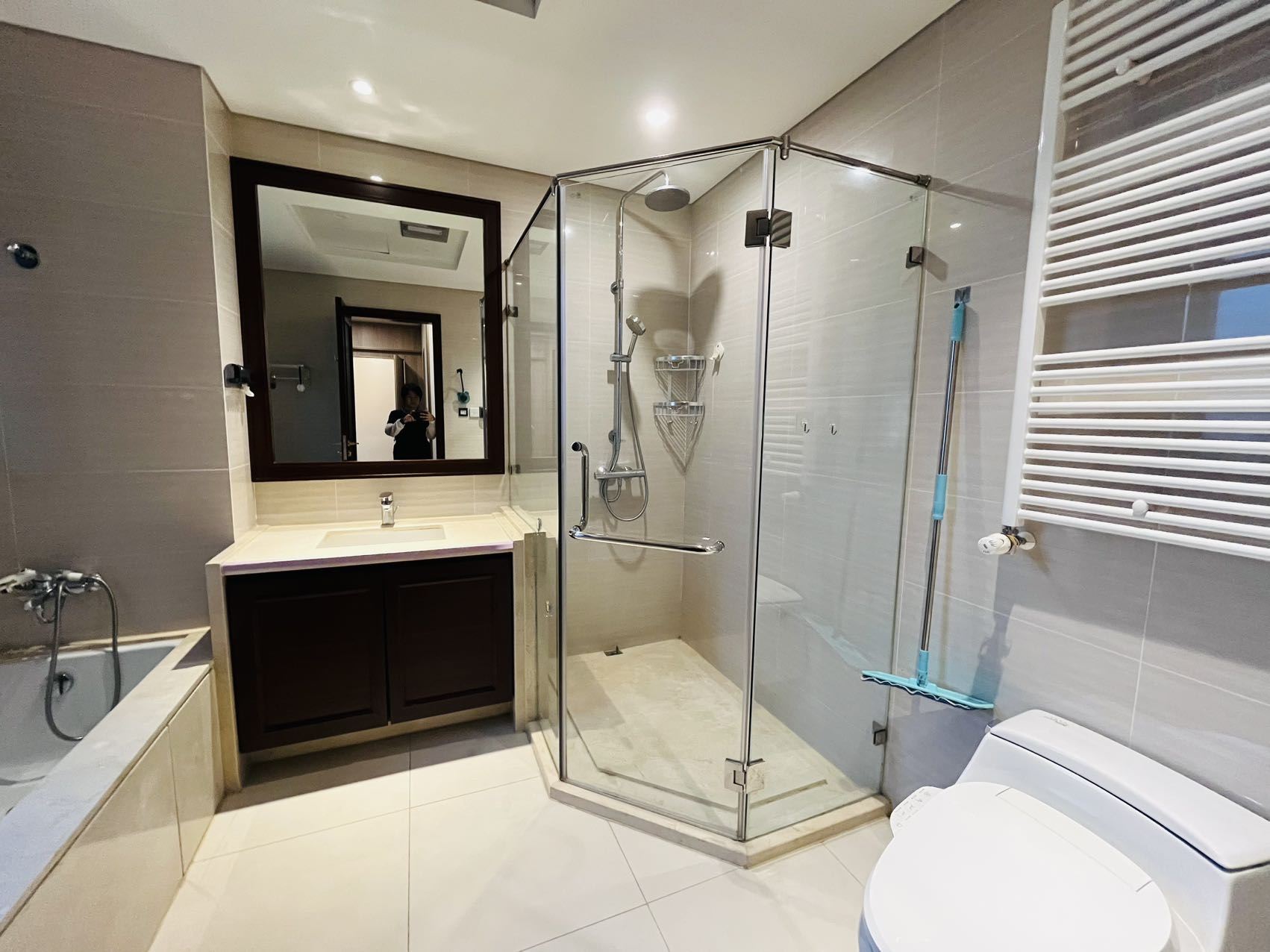 晋合湘水湾(花园洋房)  6室3厅3卫    458.0万 晋合湘水湾(花园洋房)  6室3厅3卫    458.0万室内图