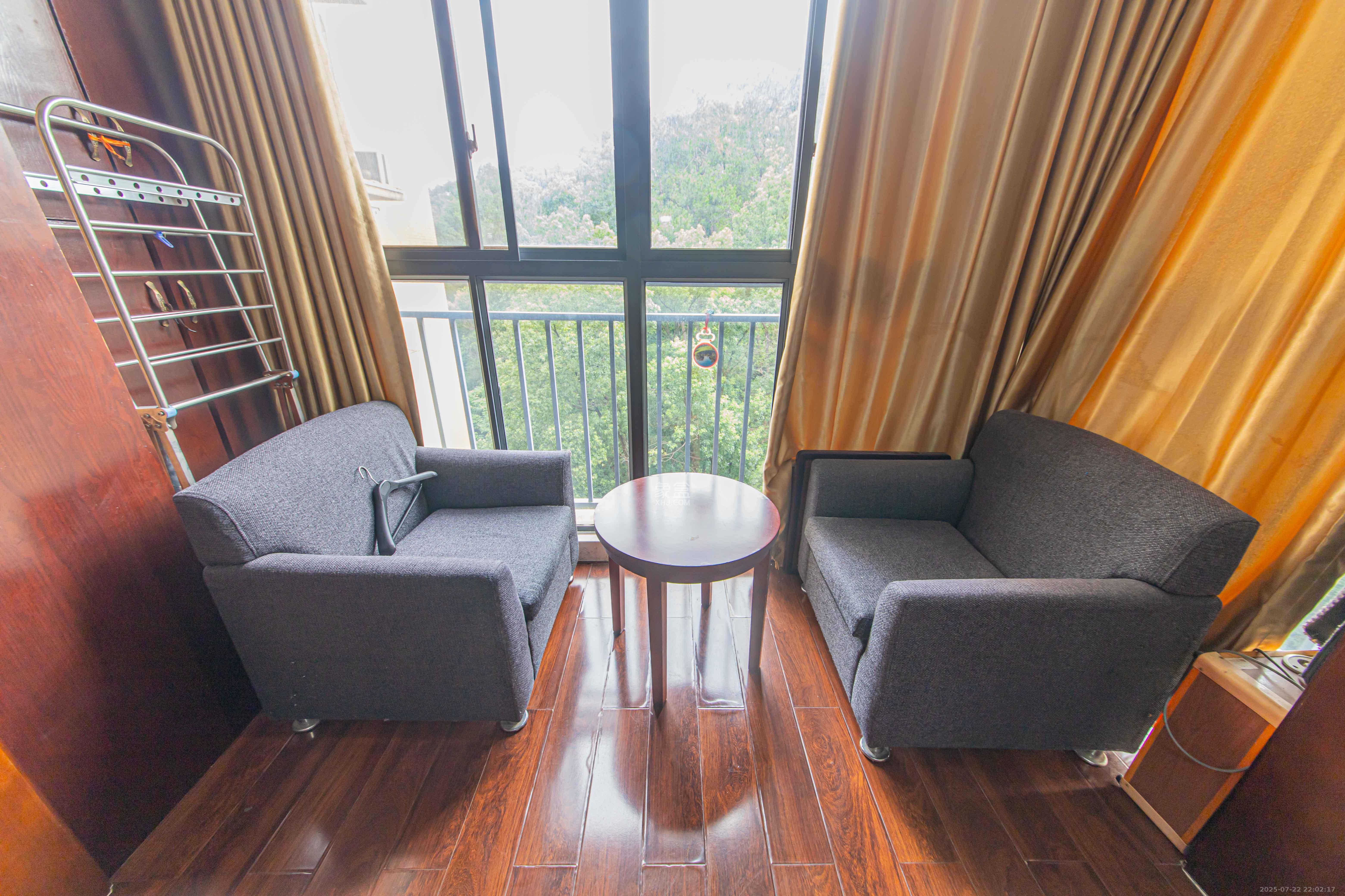 山水嘉园  4室2厅2卫    85.0万 山水嘉园  4室2厅2卫    85.0万阳台