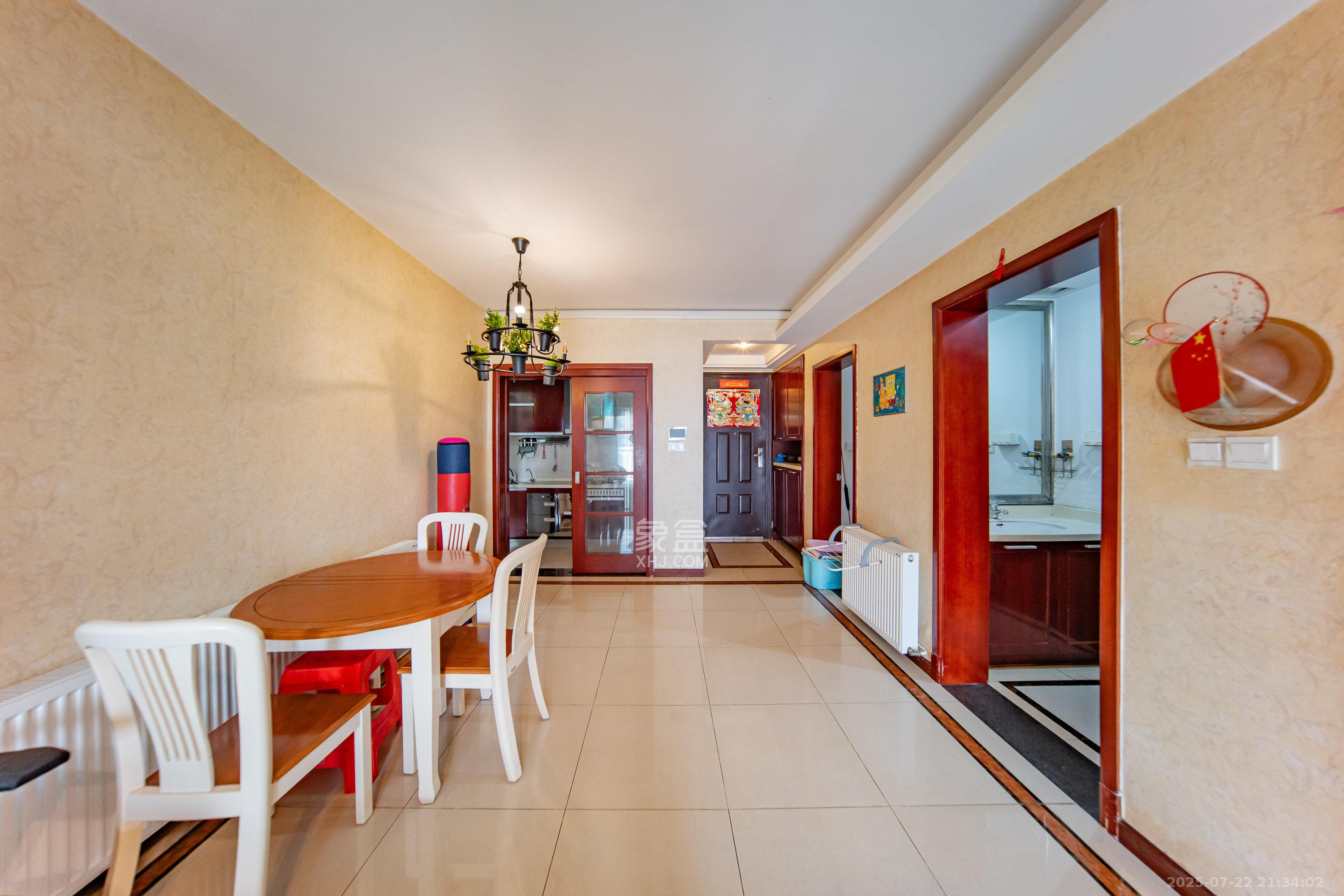 中海国际四期 2室2厅1卫 54.8万 中海国际四期 2室2厅1卫 54.8万客厅