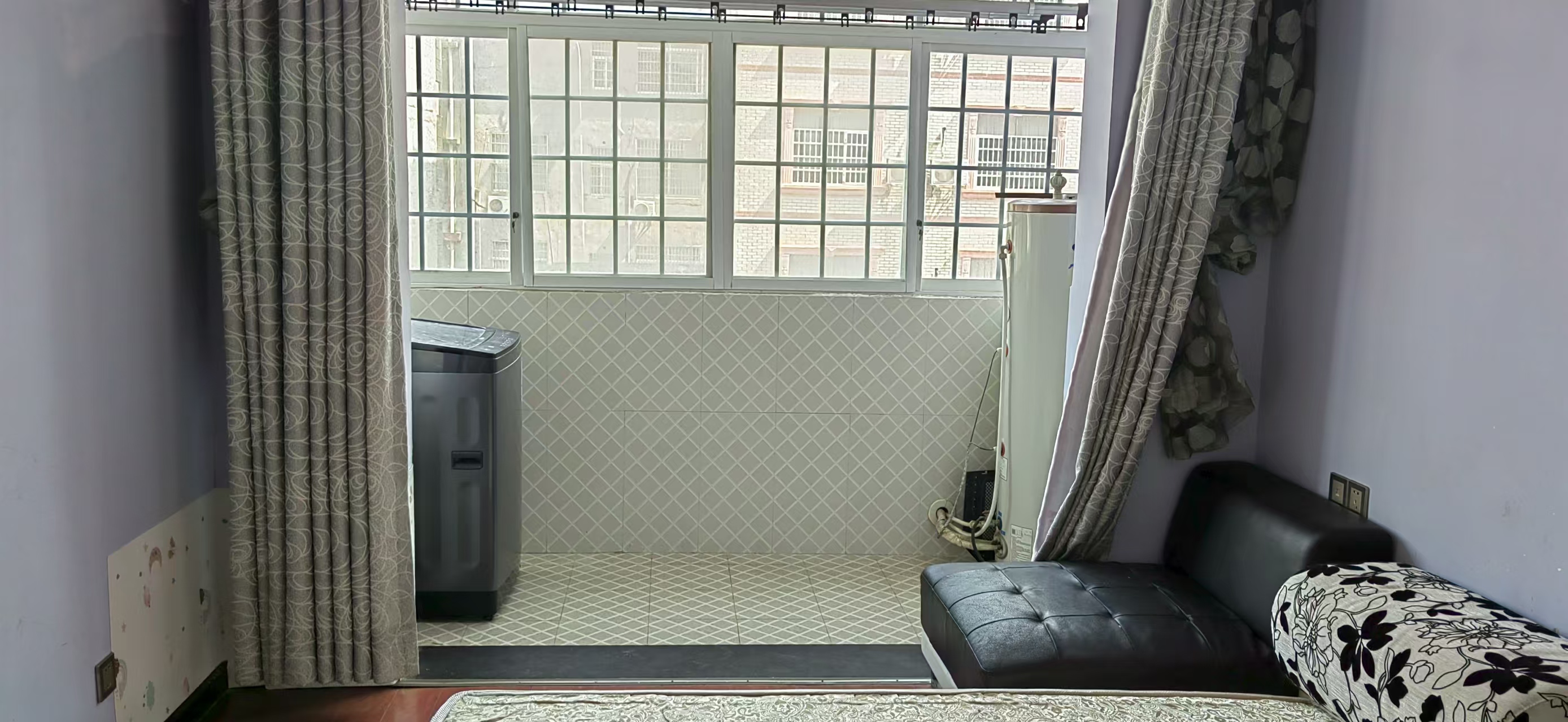 彭家铺小区  3室2厅1卫    1200.0元/月 彭家铺小区  3室2厅1卫    1200.0元/月