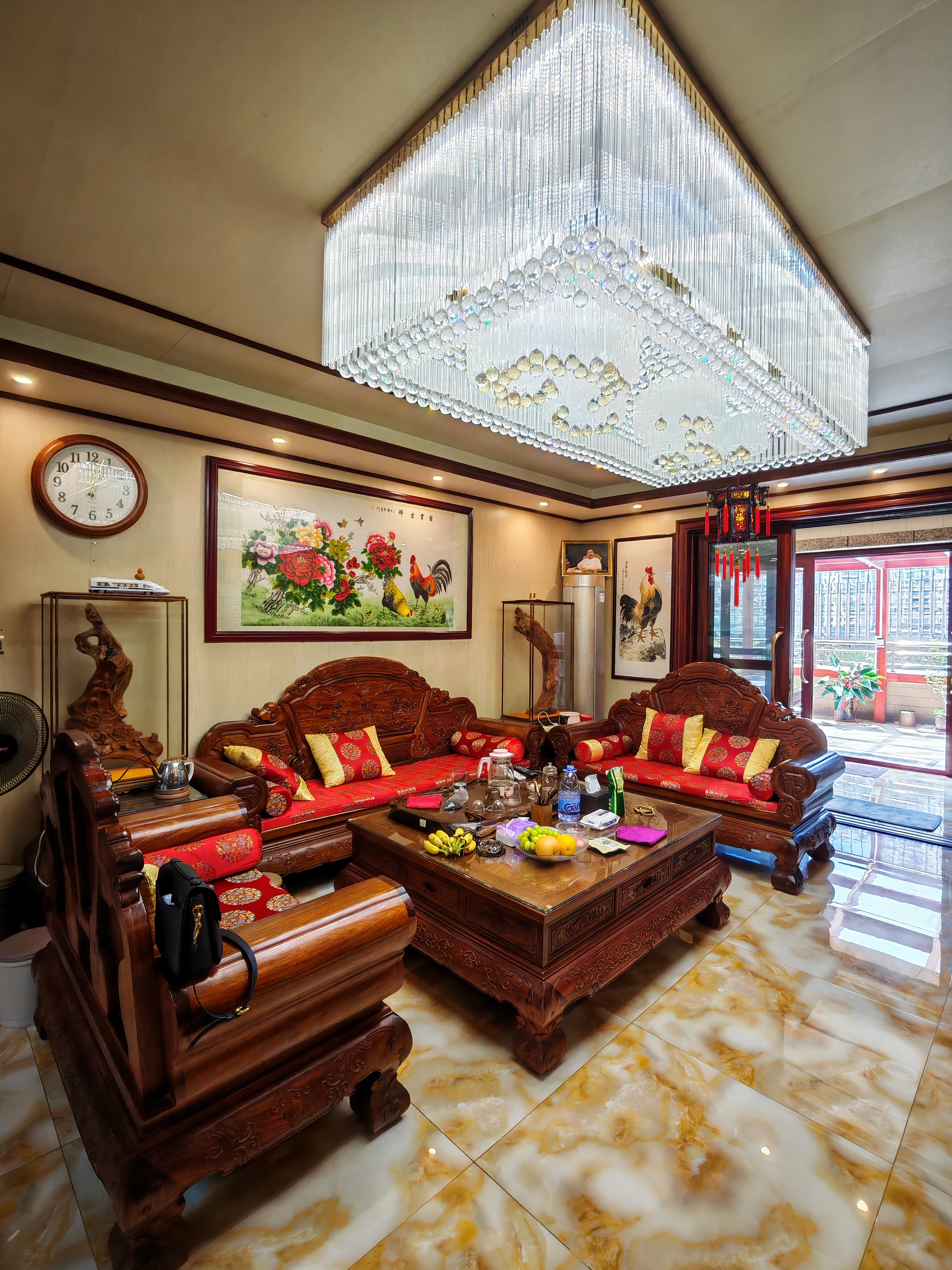 海阔天空-国瑞城三期(铂仕苑) 4室2厅3卫 9000.0元/月 海阔天空-国瑞城三期(铂仕苑) 4室2厅3卫 9000.0元/月室内图