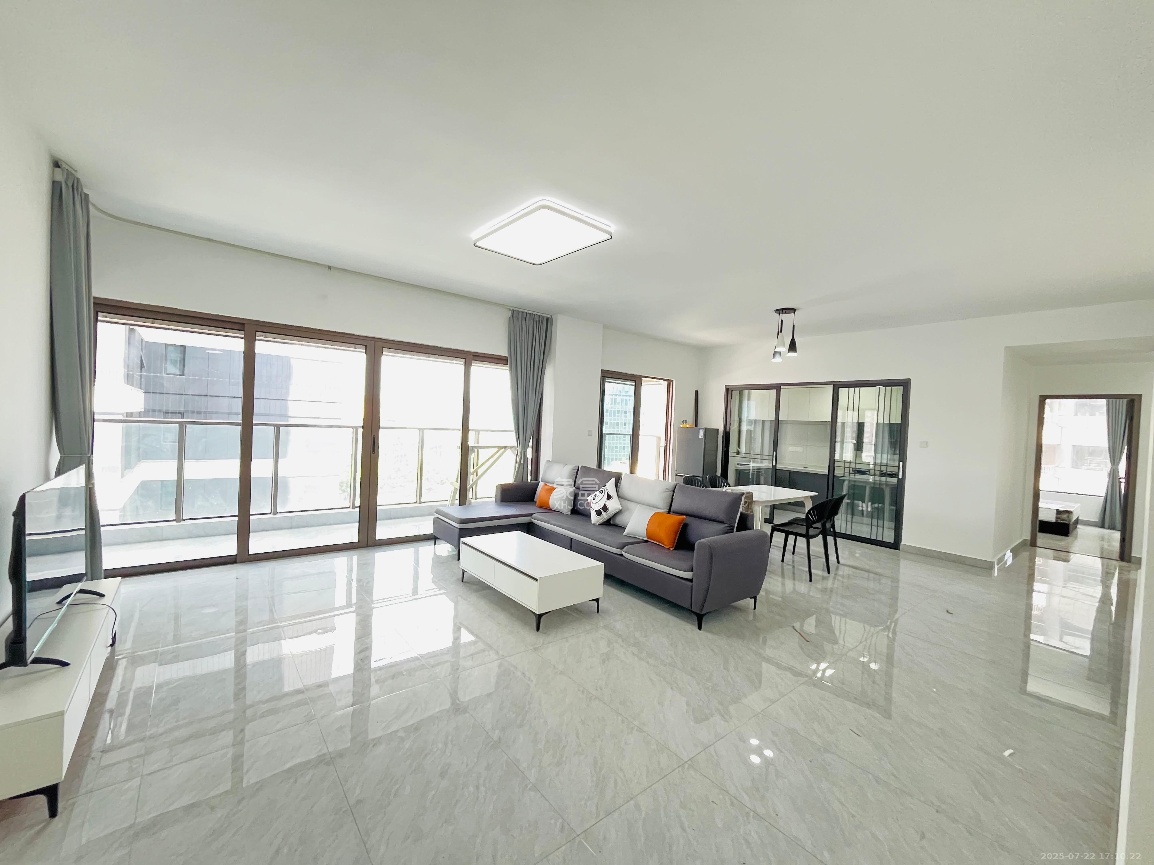 长沙檀府  4室2厅2卫    7000.0元/月 长沙檀府  4室2厅2卫    7000.0元/月室内图