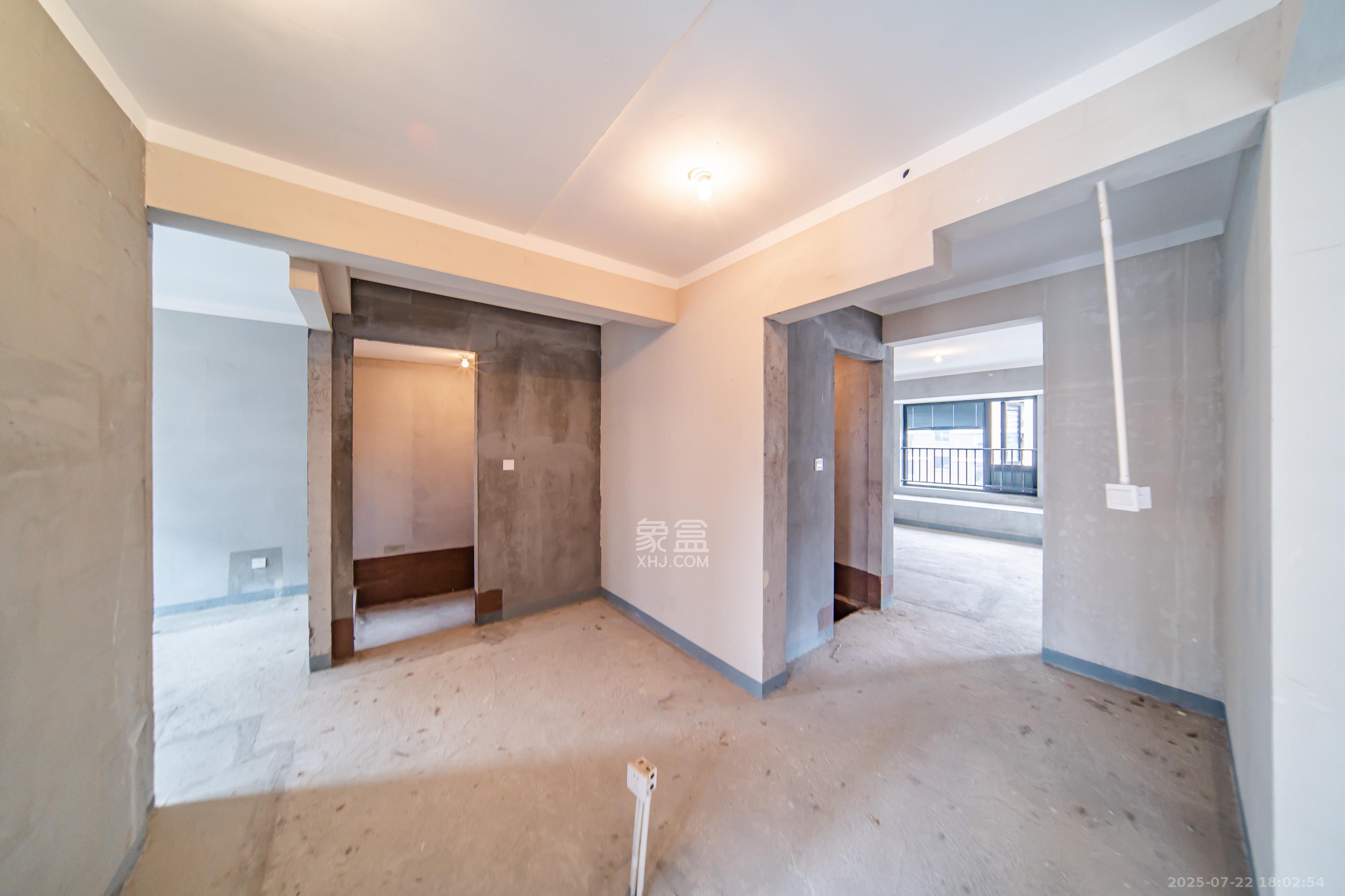 建发电建江山悦 4室2厅2卫 160.0万 建发电建江山悦 4室2厅2卫 160.0万卧室