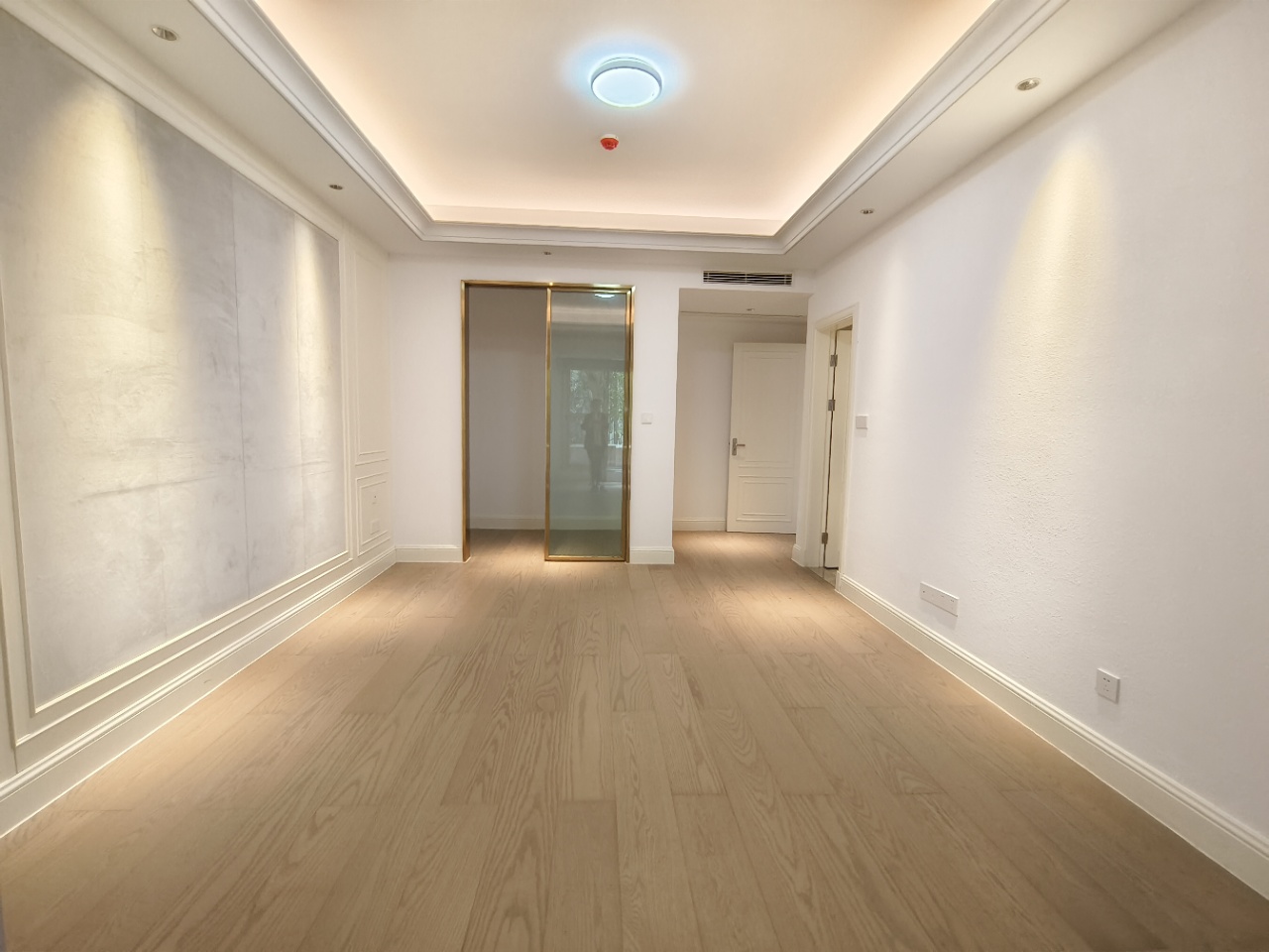 海航豪庭北苑 5室2厅3卫 5500.0元/月 海航豪庭北苑 5室2厅3卫 5500.0元/月室内图