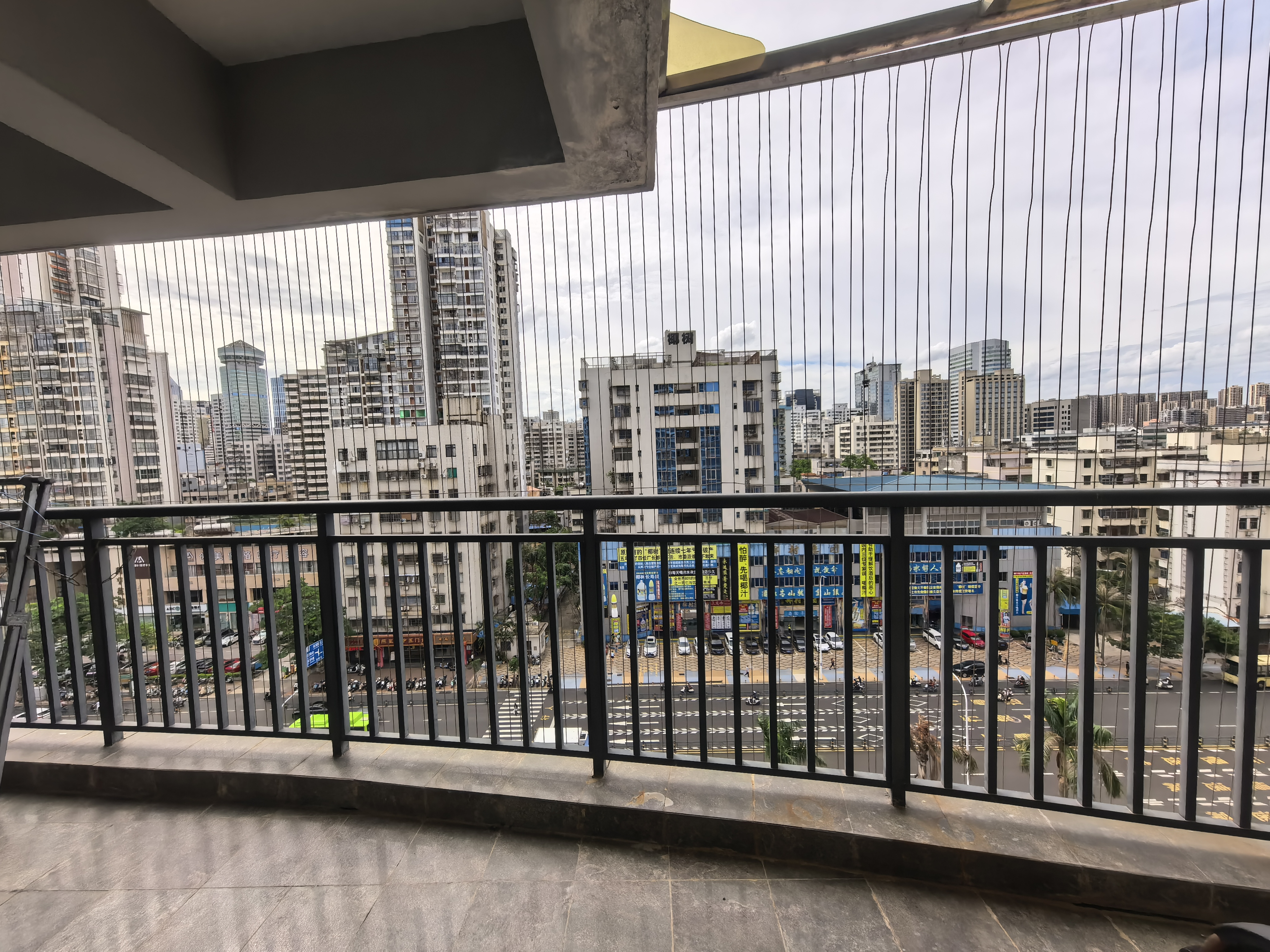 椰岛广场  2室2厅1卫    3500.0元/月 椰岛广场  2室2厅1卫    3500.0元/月室内图