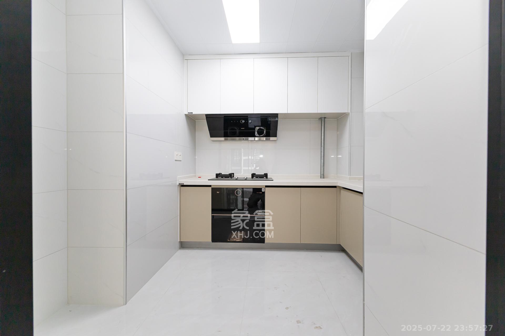 越秀湘江星汇城二期 4室2厅2卫 119.0万 越秀湘江星汇城二期 4室2厅2卫 119.0万厨房