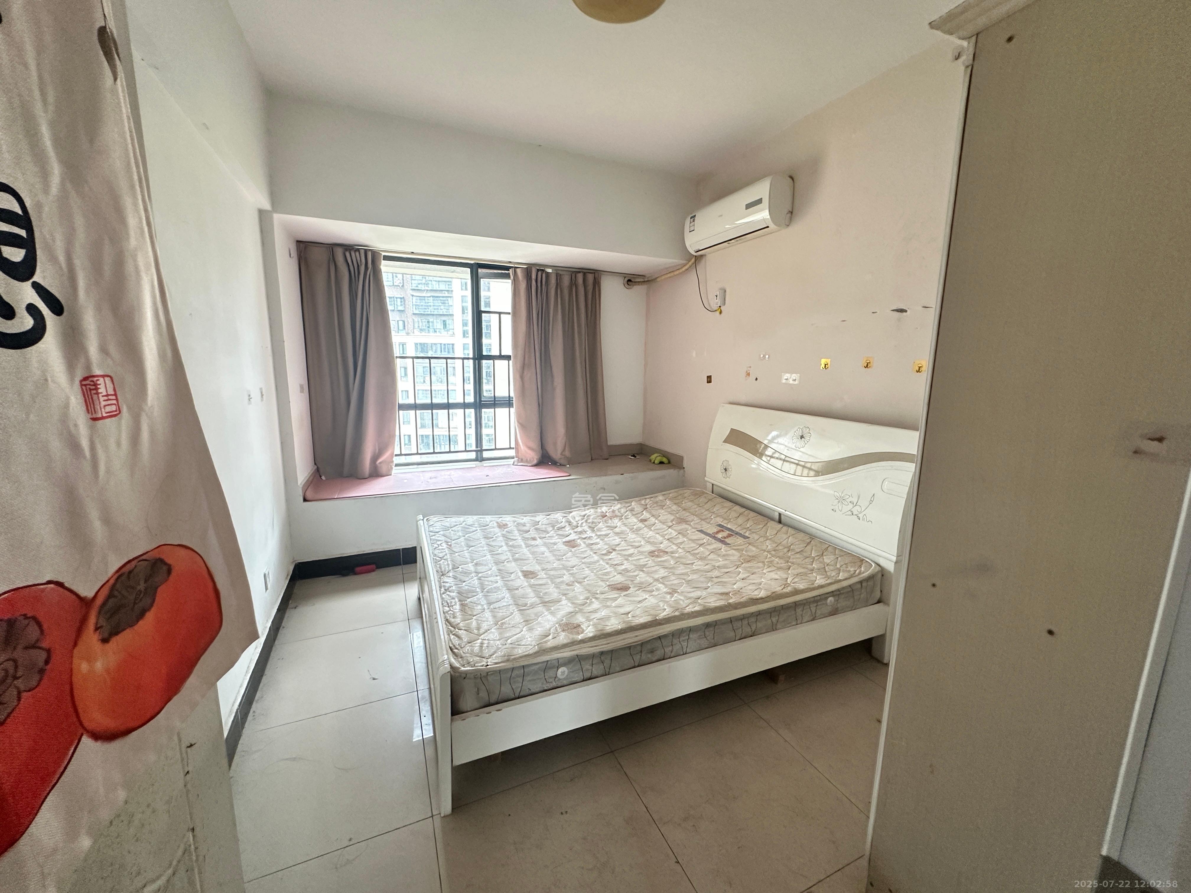 五矿紫湖香醍 4室2厅1卫 2000.0元/月 五矿紫湖香醍 4室2厅1卫 2000.0元/月室内图