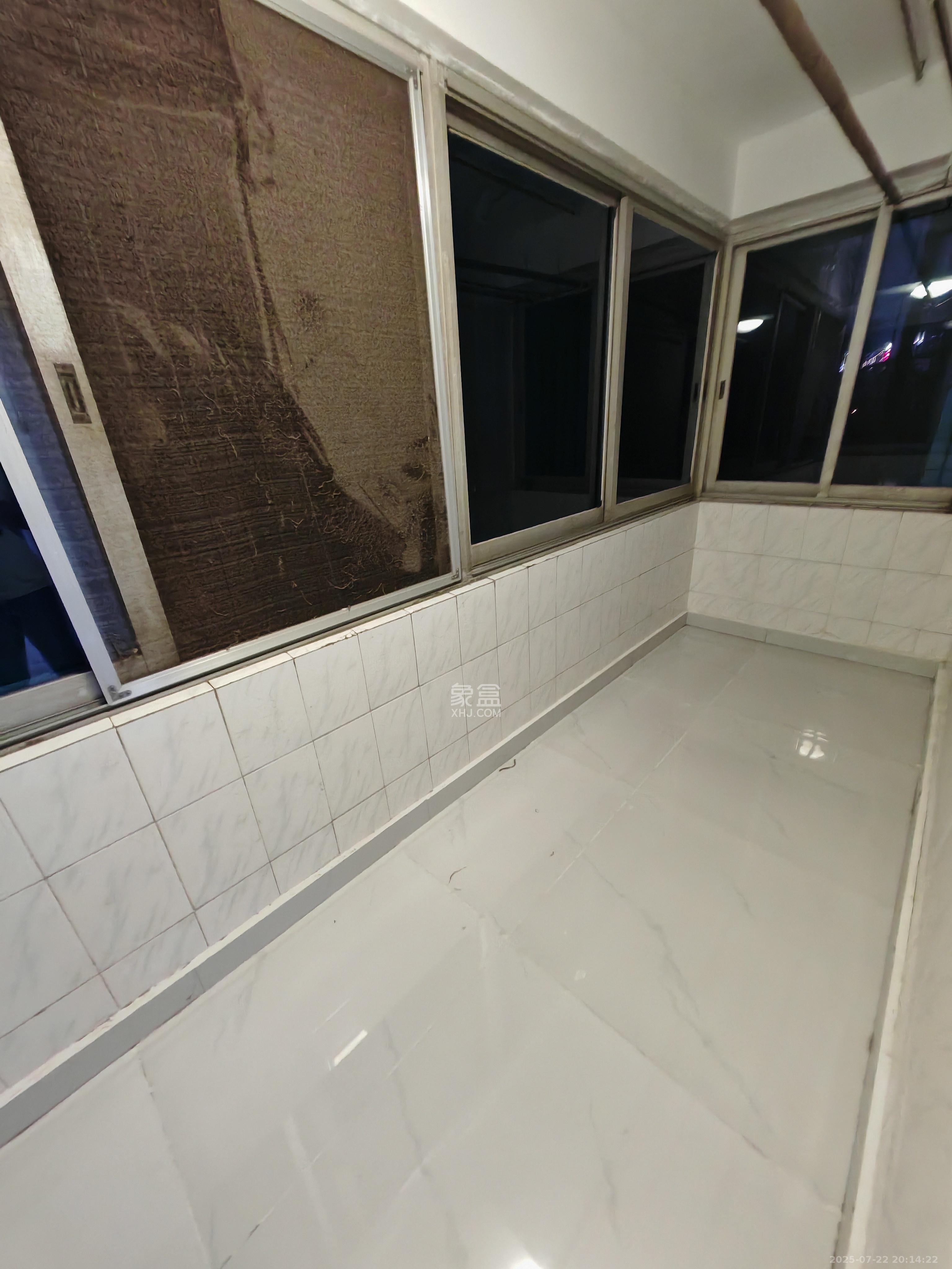 学宫街散盘 4室3厅2卫 2100.0元/月 学宫街散盘 4室3厅2卫 2100.0元/月室内图