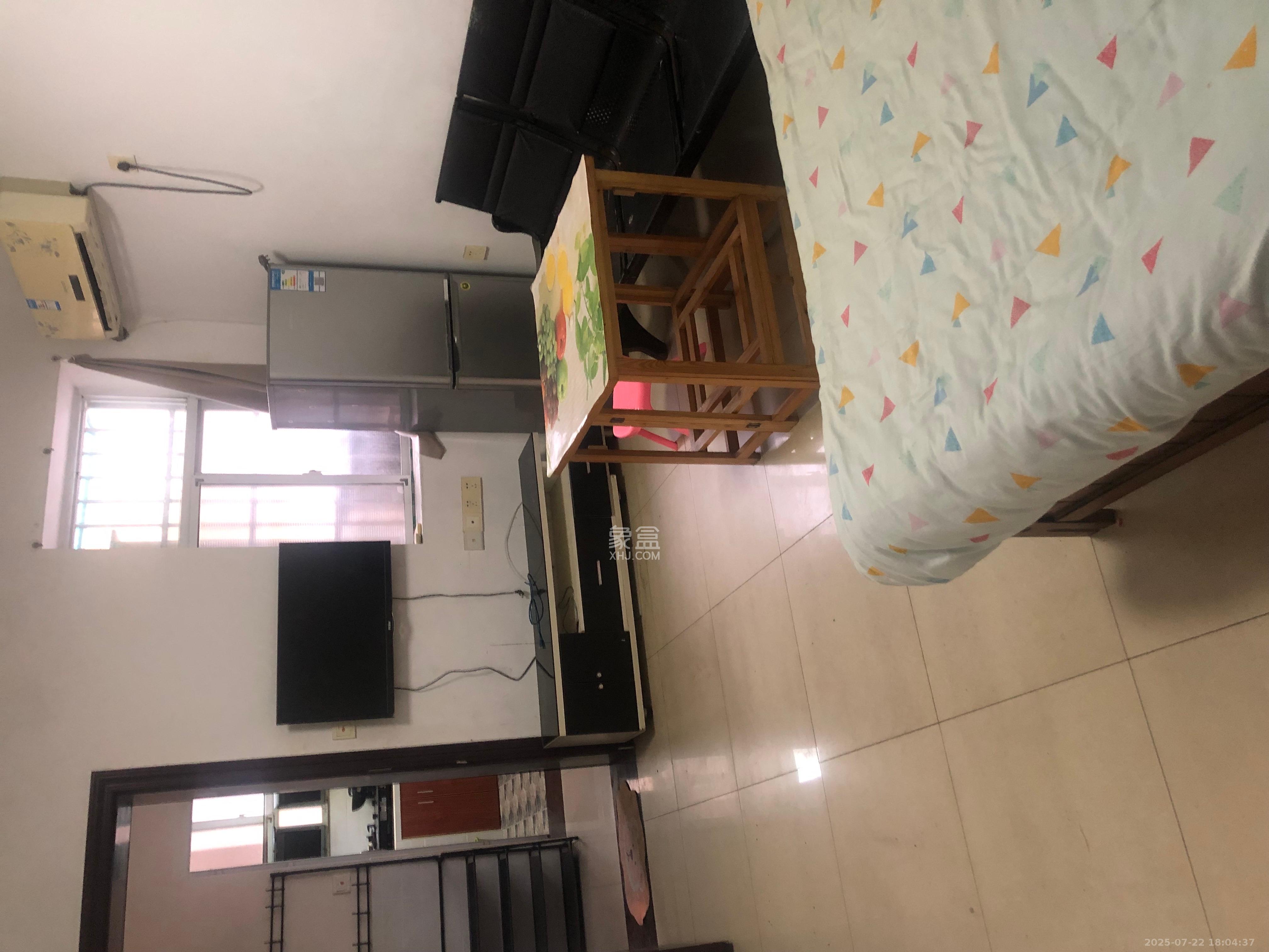 印染厂宿舍  1室1厅1卫    1500.0元/月 印染厂宿舍  1室1厅1卫    1500.0元/月室内图