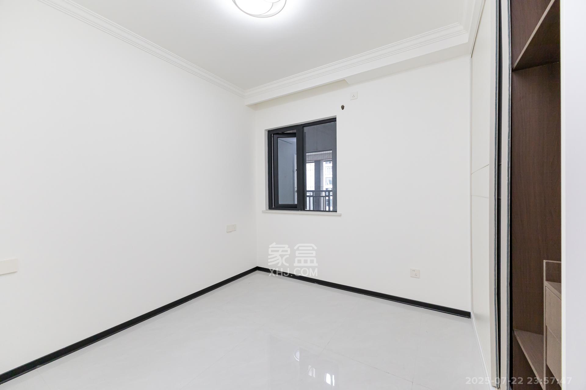 越秀湘江星汇城二期 4室2厅2卫 119.0万 越秀湘江星汇城二期 4室2厅2卫 119.0万卧室