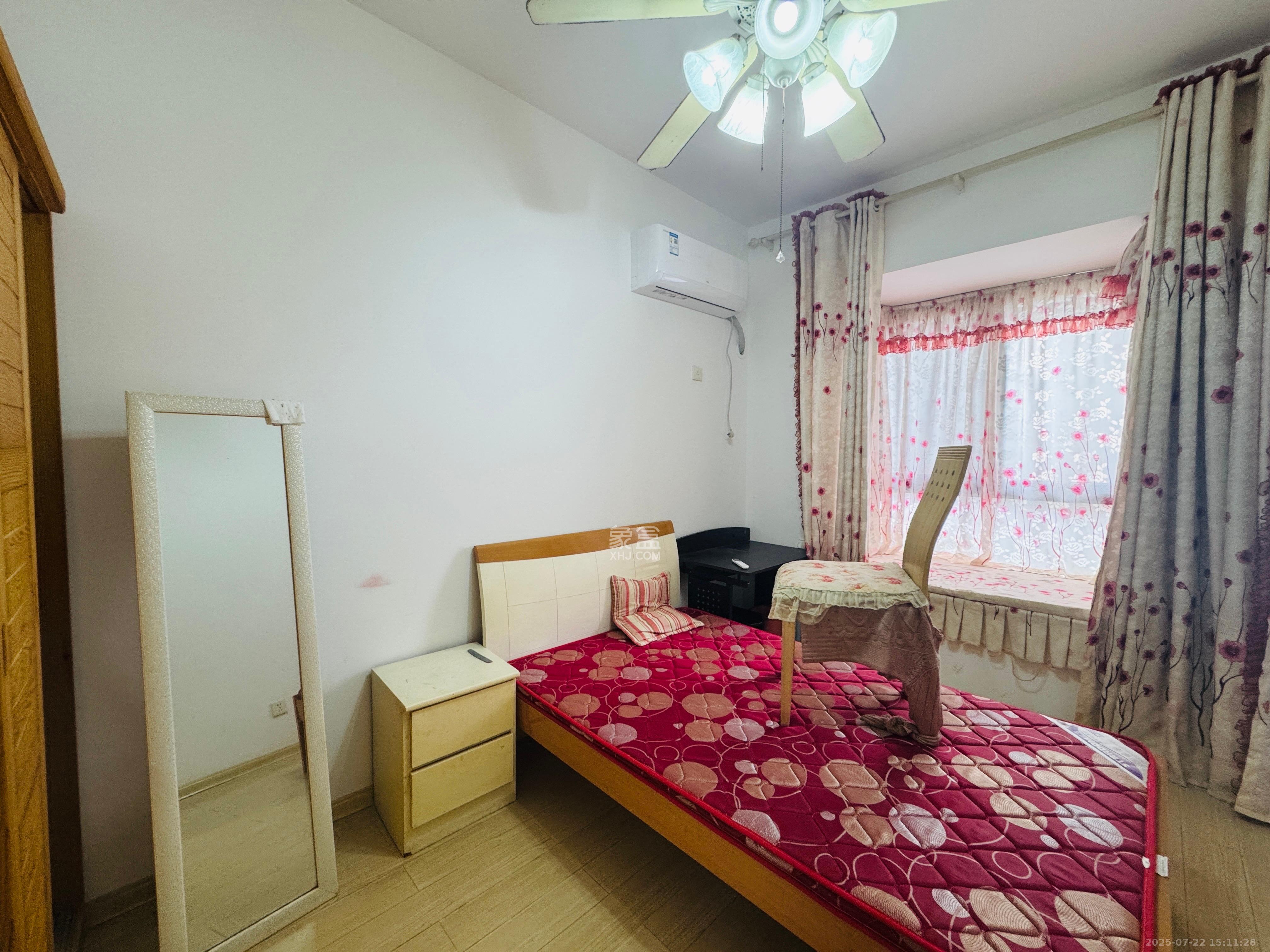 瑞都华庭(华庭美苑)  3室2厅2卫    2500.0元/月 瑞都华庭(华庭美苑)  3室2厅2卫    2500.0元/月室内图