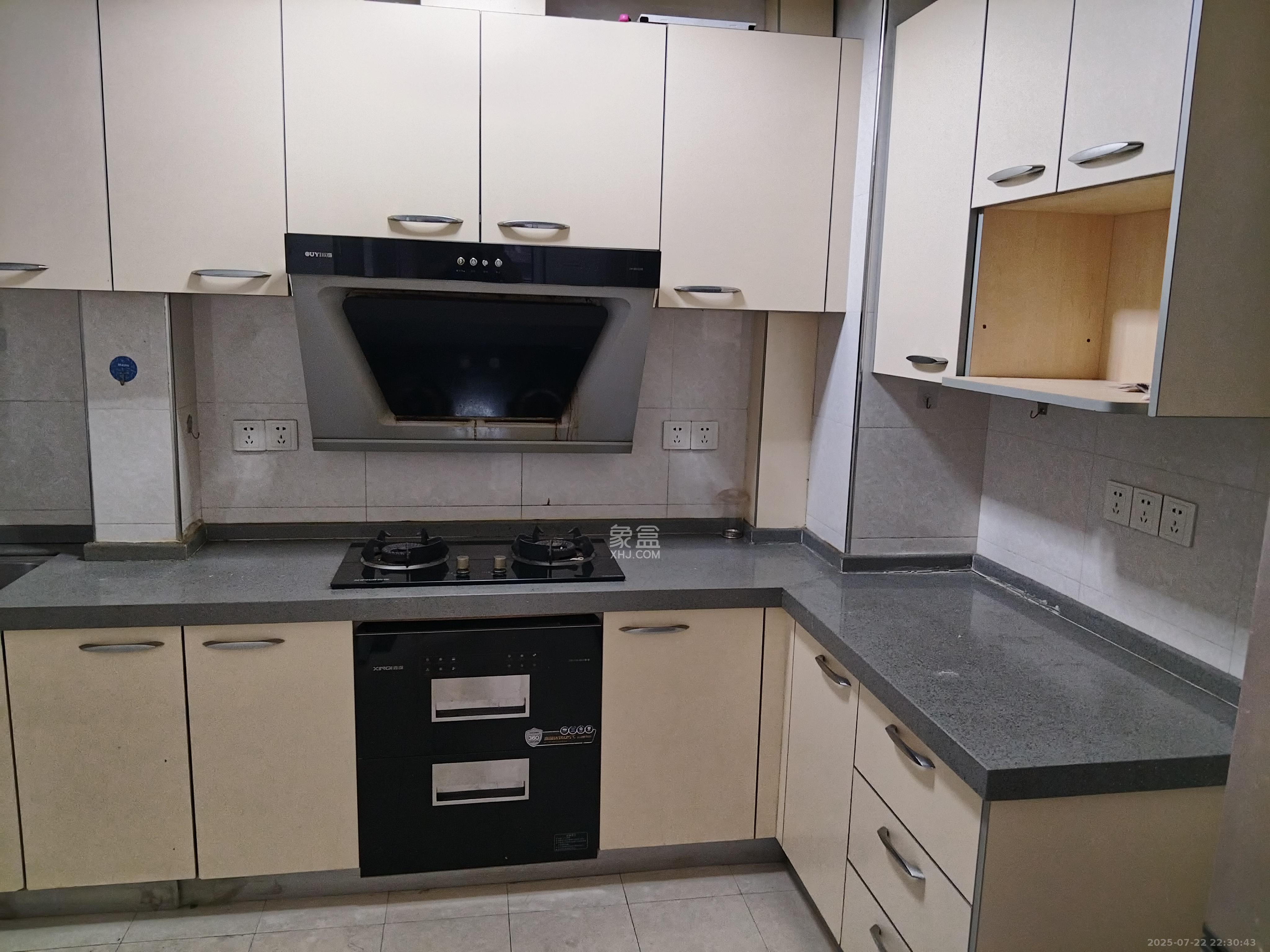 鑫远熙山  4室2厅2卫    3380.0元/月 鑫远熙山  4室2厅2卫    3380.0元/月室内图