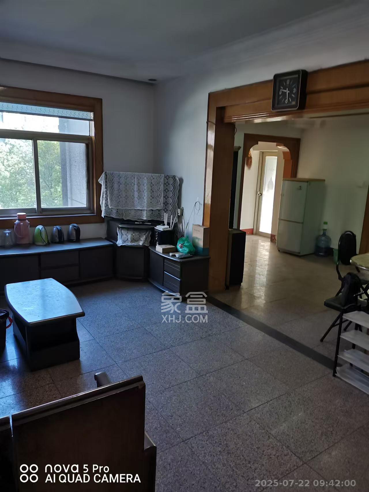 戒毒所宿舍 3室2厅1卫 2500.0元/月 戒毒所宿舍 3室2厅1卫 2500.0元/月室内图