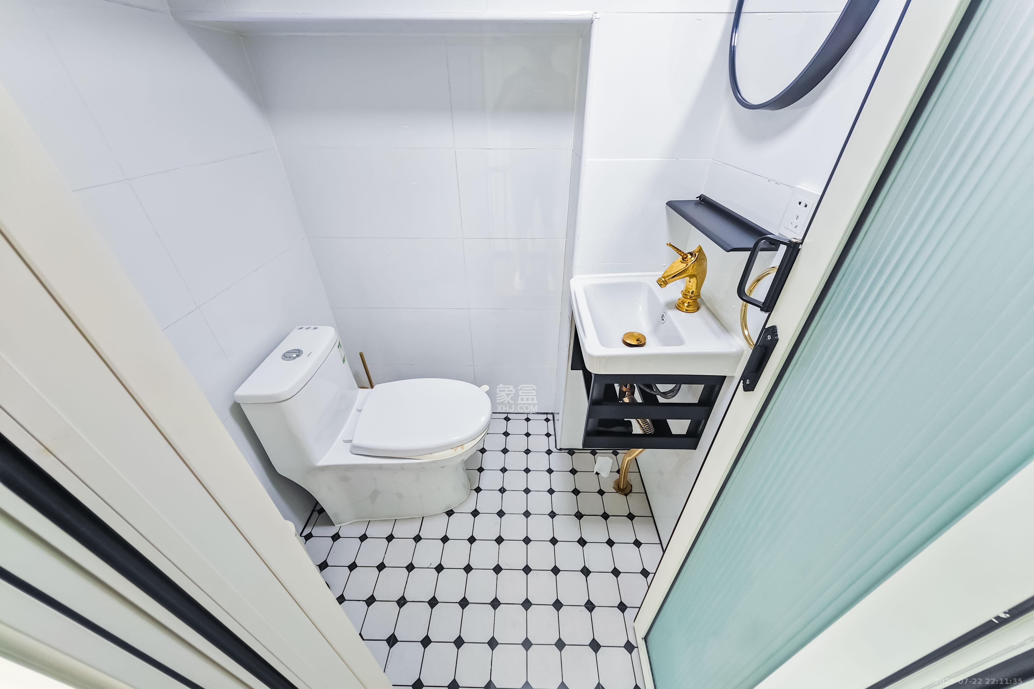 京武浪琴山三期（京武中心）  2室1厅1卫    108.0万卫生间