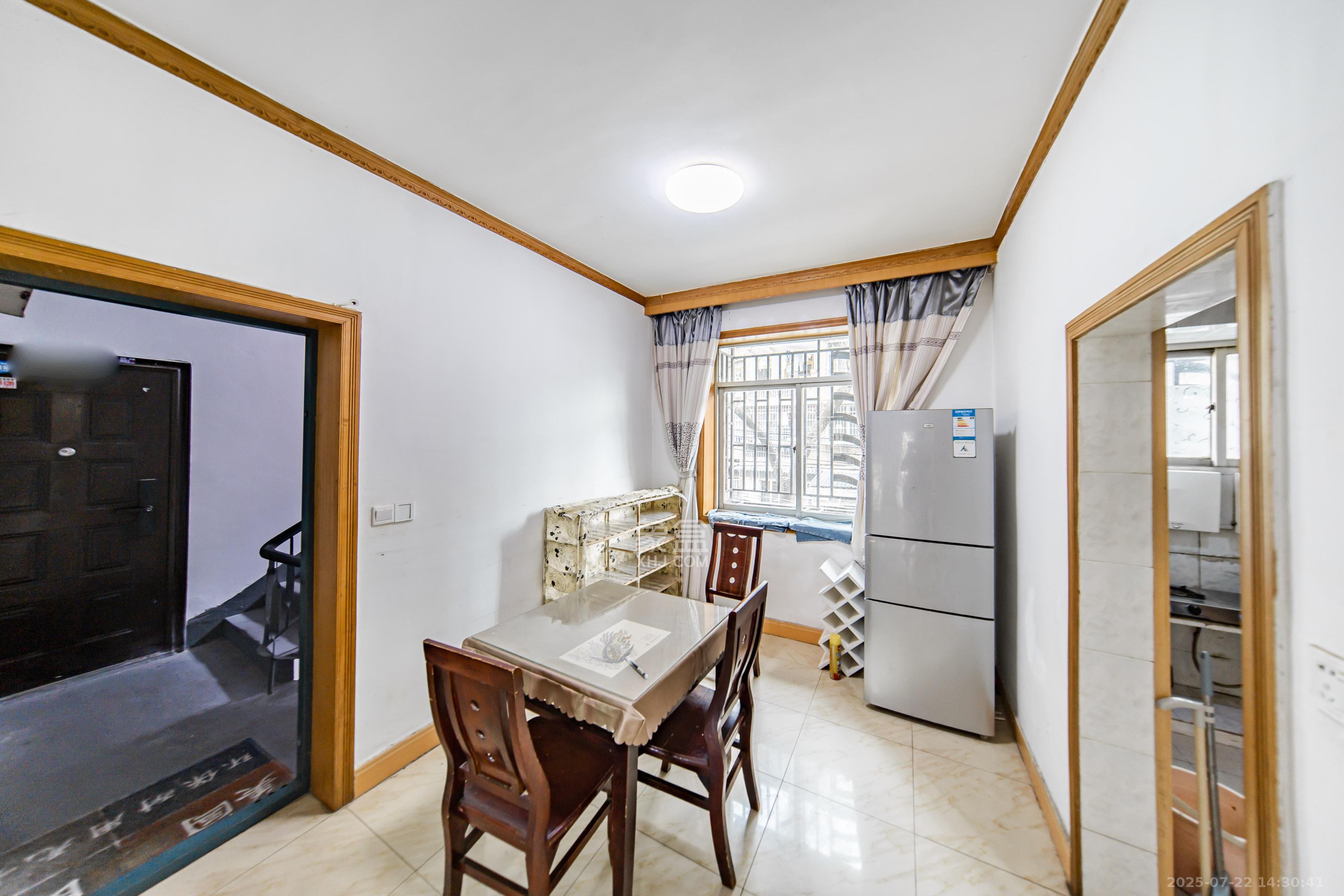 矿山研究院 2室2厅1卫 49.3万 矿山研究院 2室2厅1卫 49.3万客厅