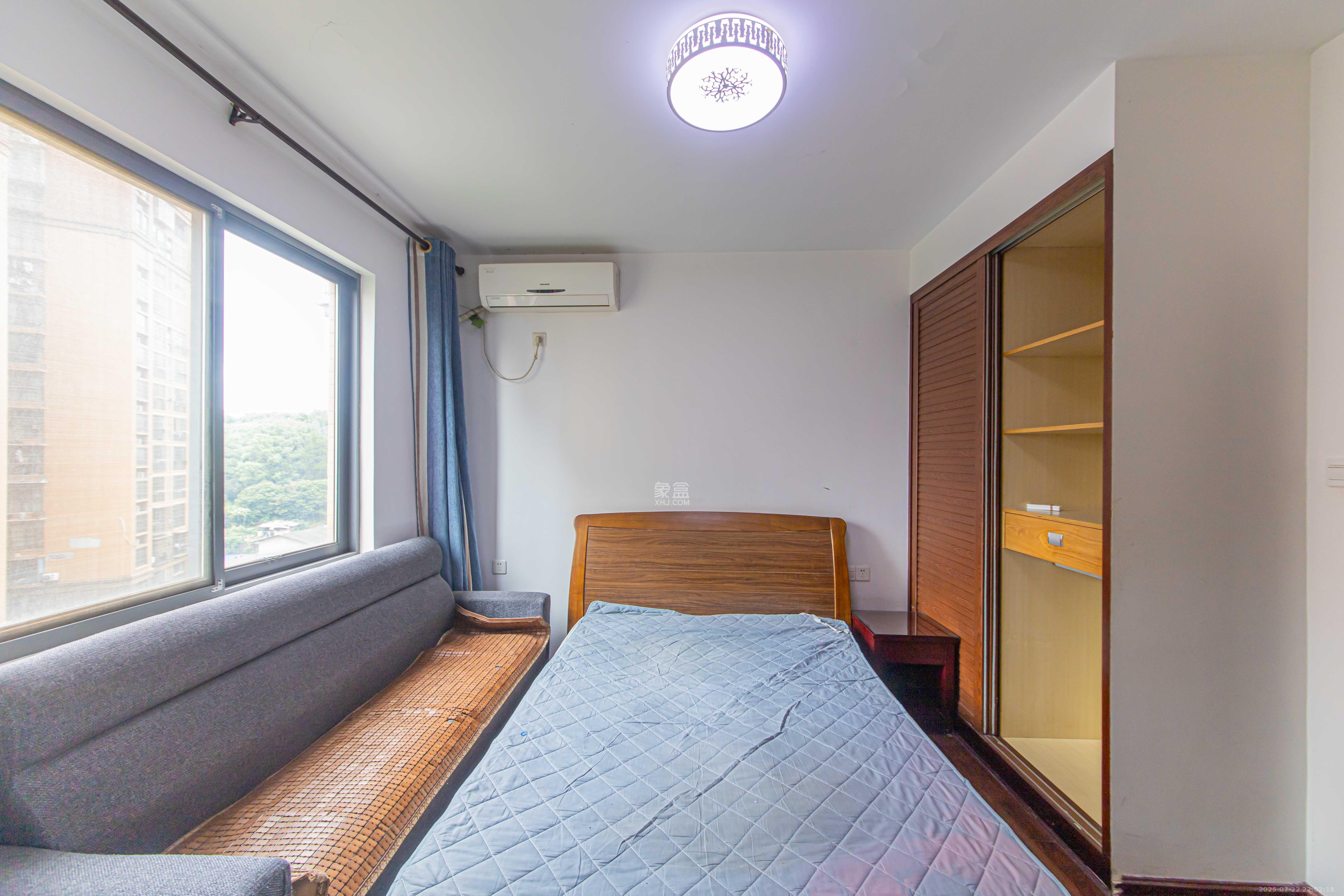 山水嘉园  4室2厅2卫    85.0万 山水嘉园  4室2厅2卫    85.0万卧室