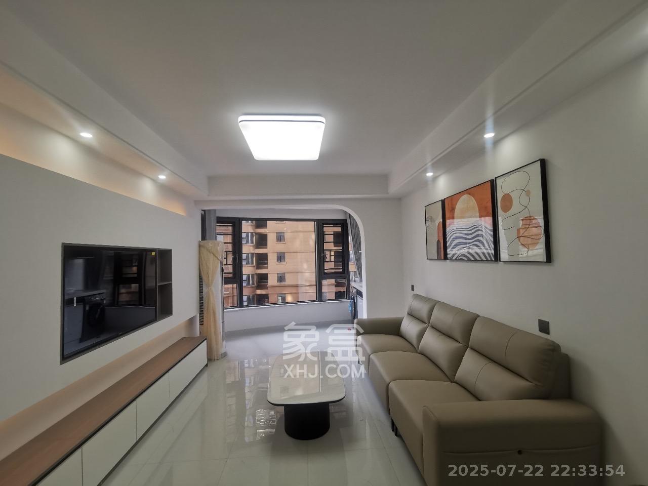 嘉雨兴园  2室1厅1卫    3000.0元/月 嘉雨兴园  2室1厅1卫    3000.0元/月室内图1