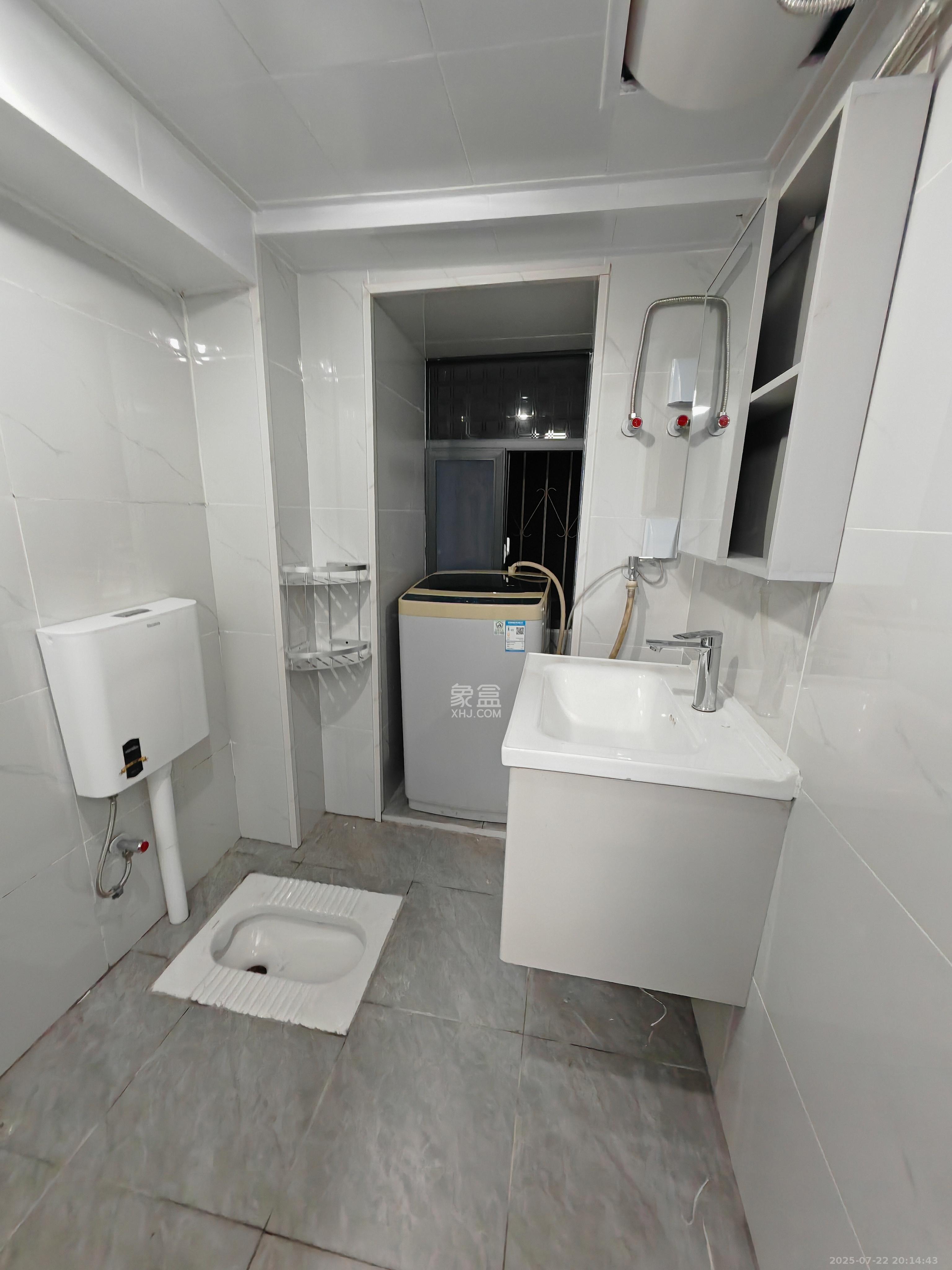 学宫街散盘  4室3厅2卫    2100.0元/月室内图