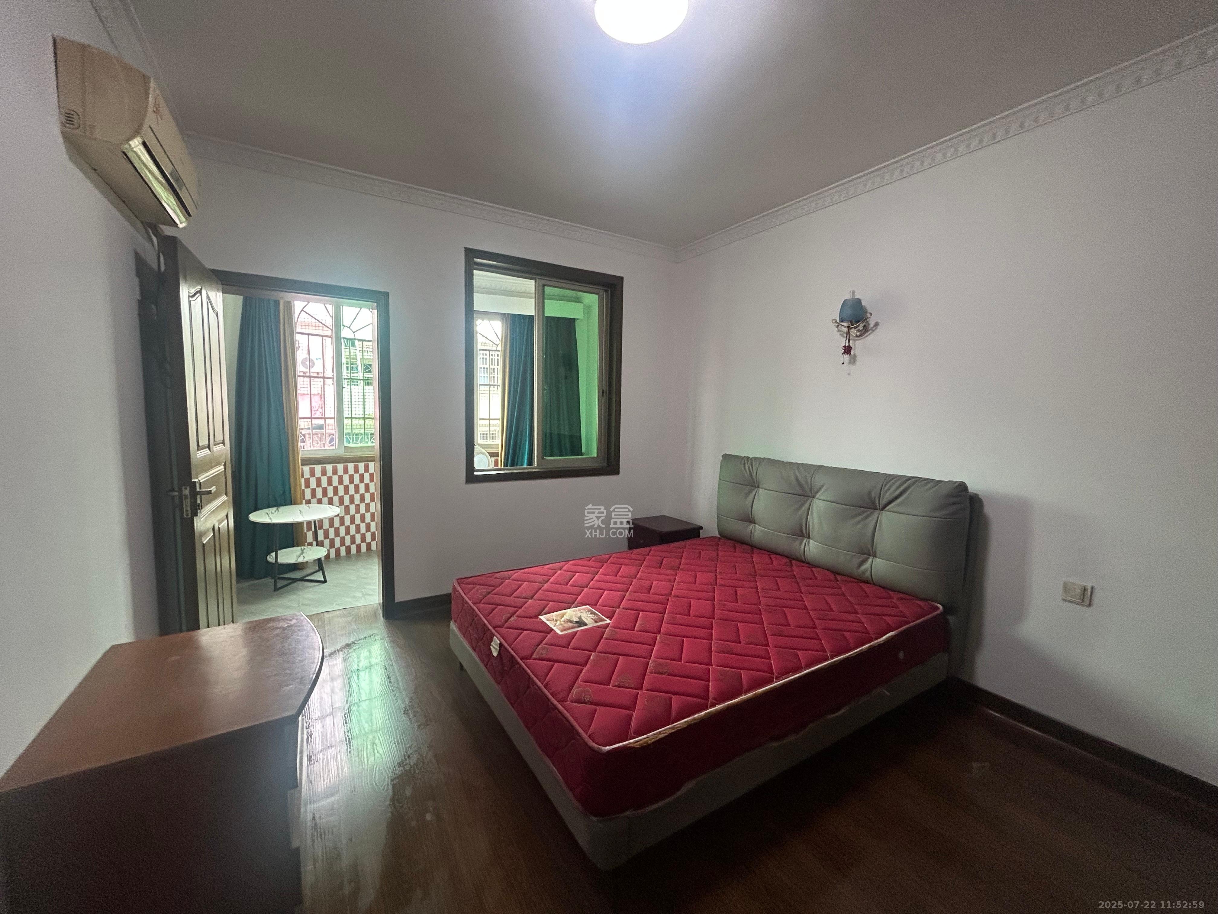 马王堆陶瓷建材新城 3室2厅1卫 2400.0元/月 马王堆陶瓷建材新城 3室2厅1卫 2400.0元/月室内图