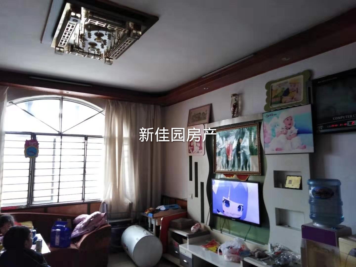 五金建材市场一期  3室2厅1卫   42.00万