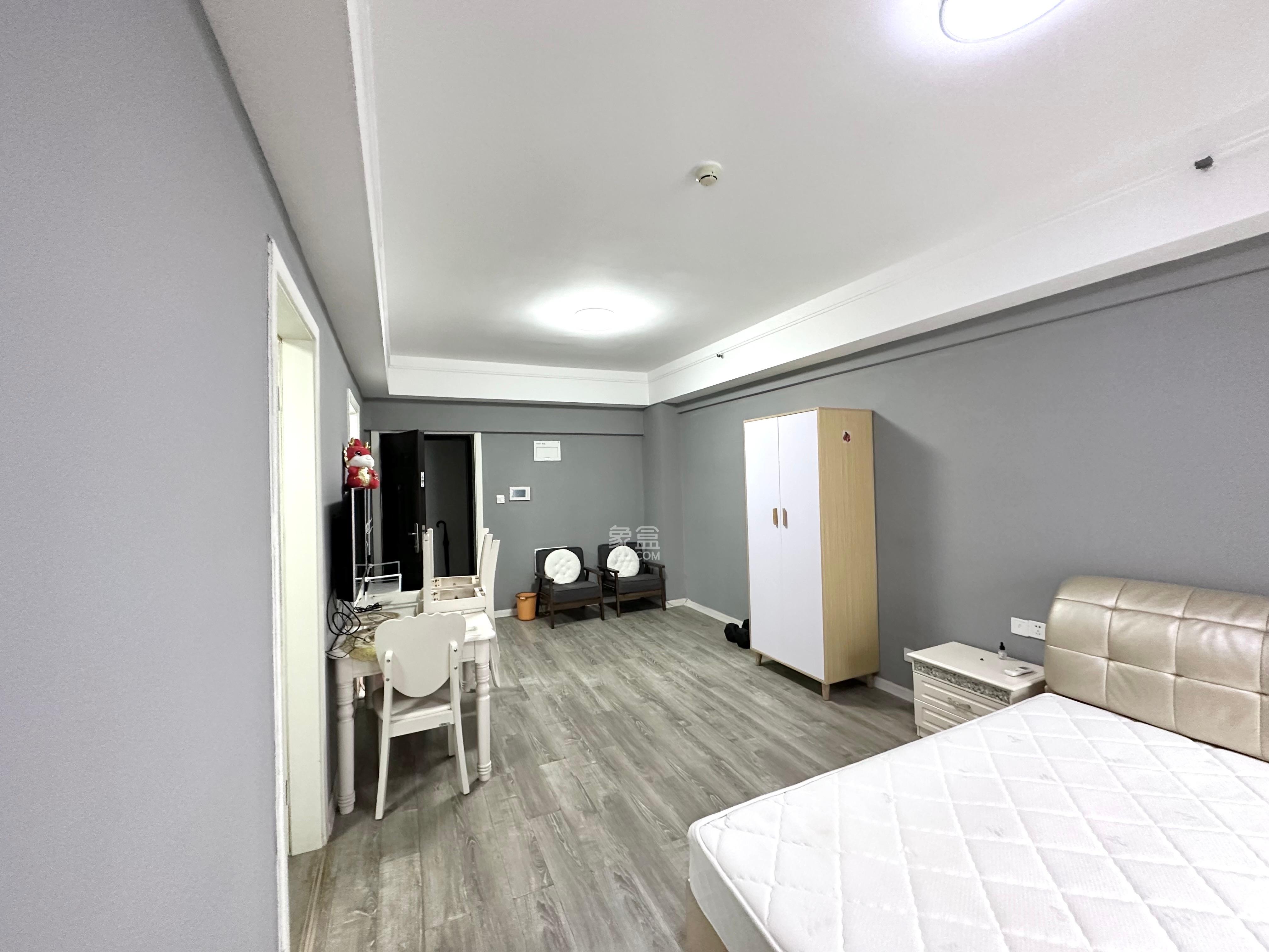 美洲故事高层  1室1厅1卫    1600.0元/月 美洲故事高层  1室1厅1卫    1600.0元/月室内图1