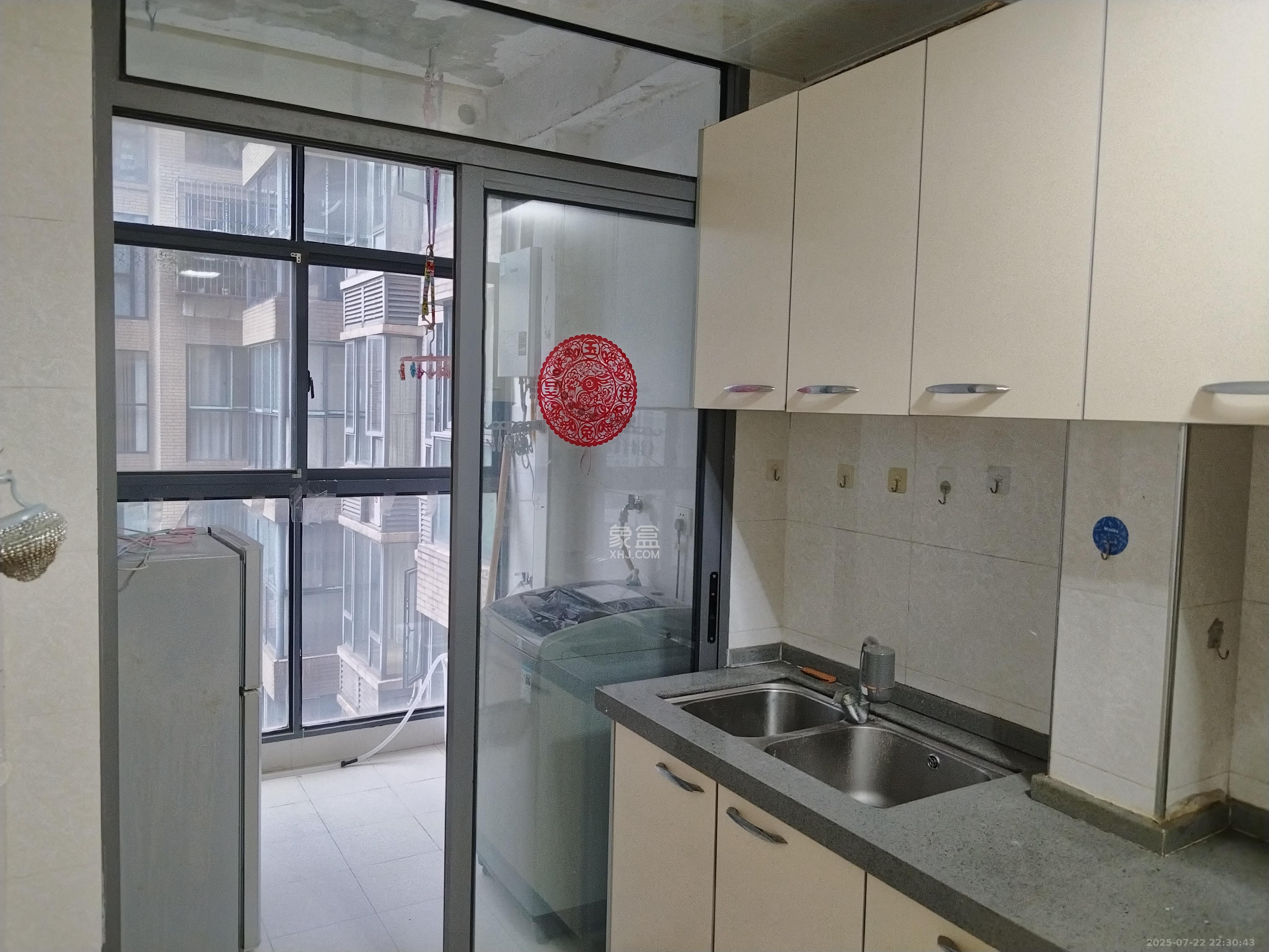 鑫远熙山  4室2厅2卫    3380.0元/月 鑫远熙山  4室2厅2卫    3380.0元/月室内图