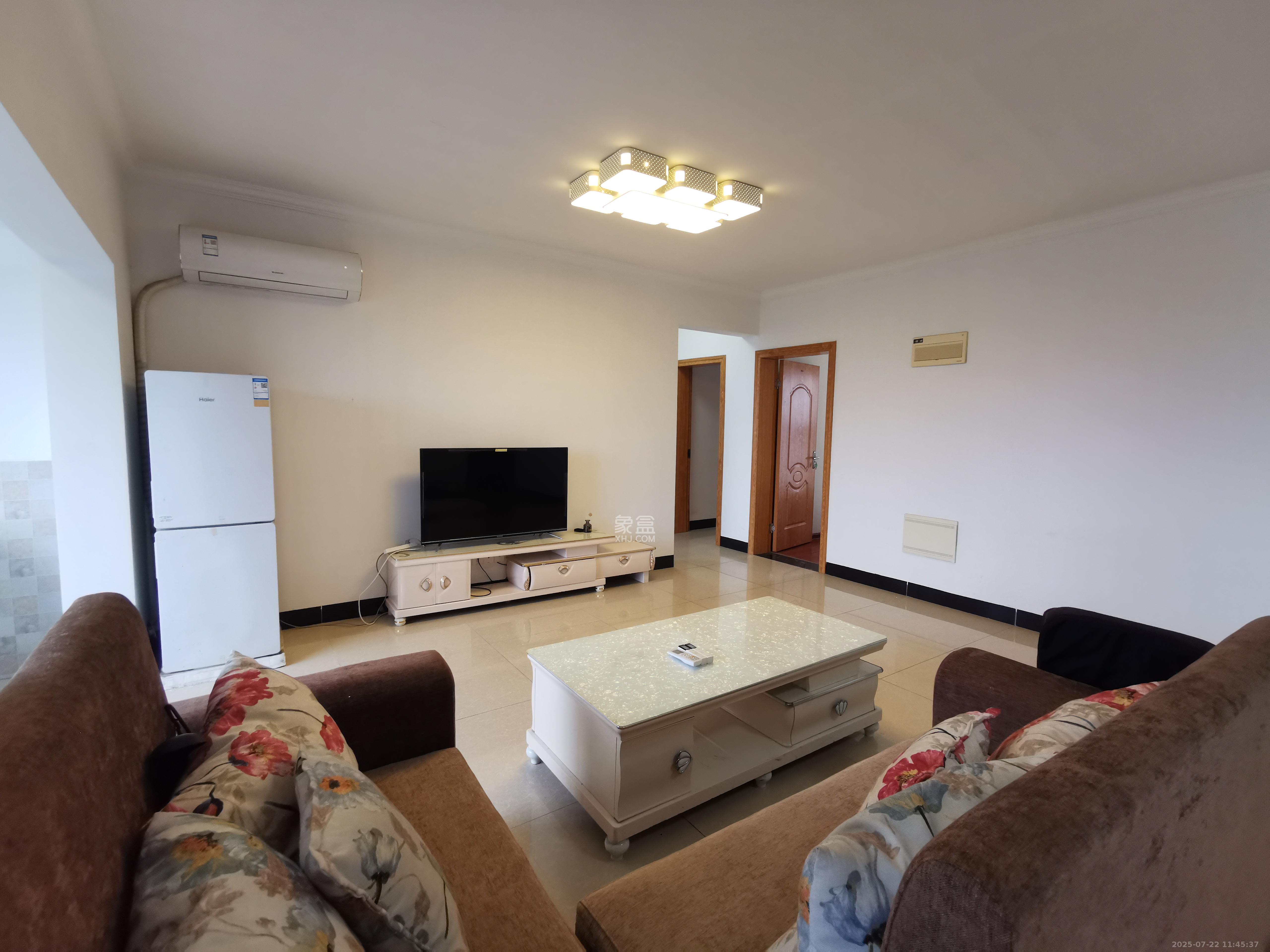 洋湖18克拉(旷远洋湖18克拉) 3室2厅2卫 3200.0元/月 洋湖18克拉(旷远洋湖18克拉) 3室2厅2卫 3200.0元/月室内图