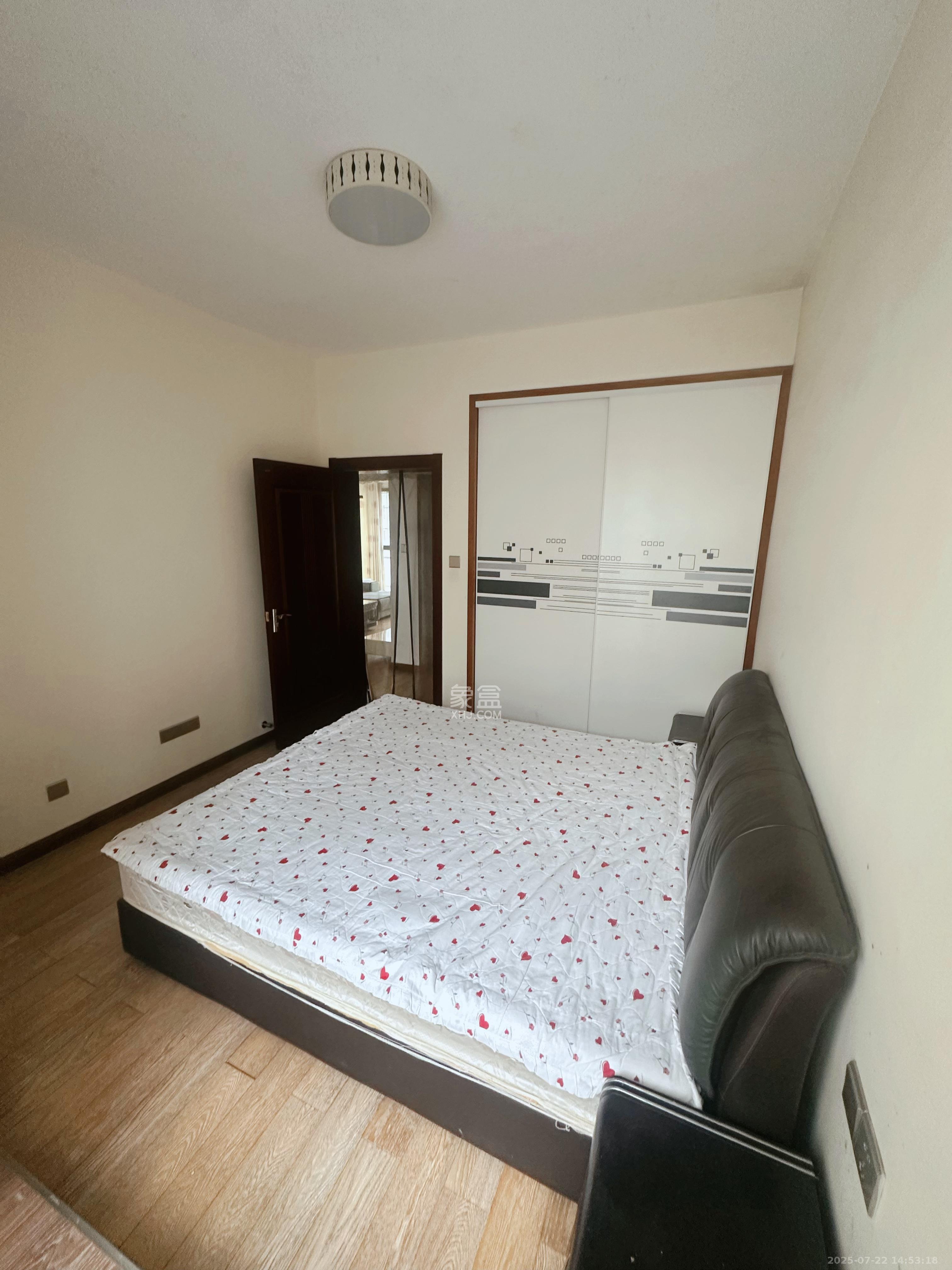 中信城市广场(中信新城一期)  2室2厅1卫    2000.0元/月 中信城市广场(中信新城一期)  2室2厅1卫    2000.0元/月室内图