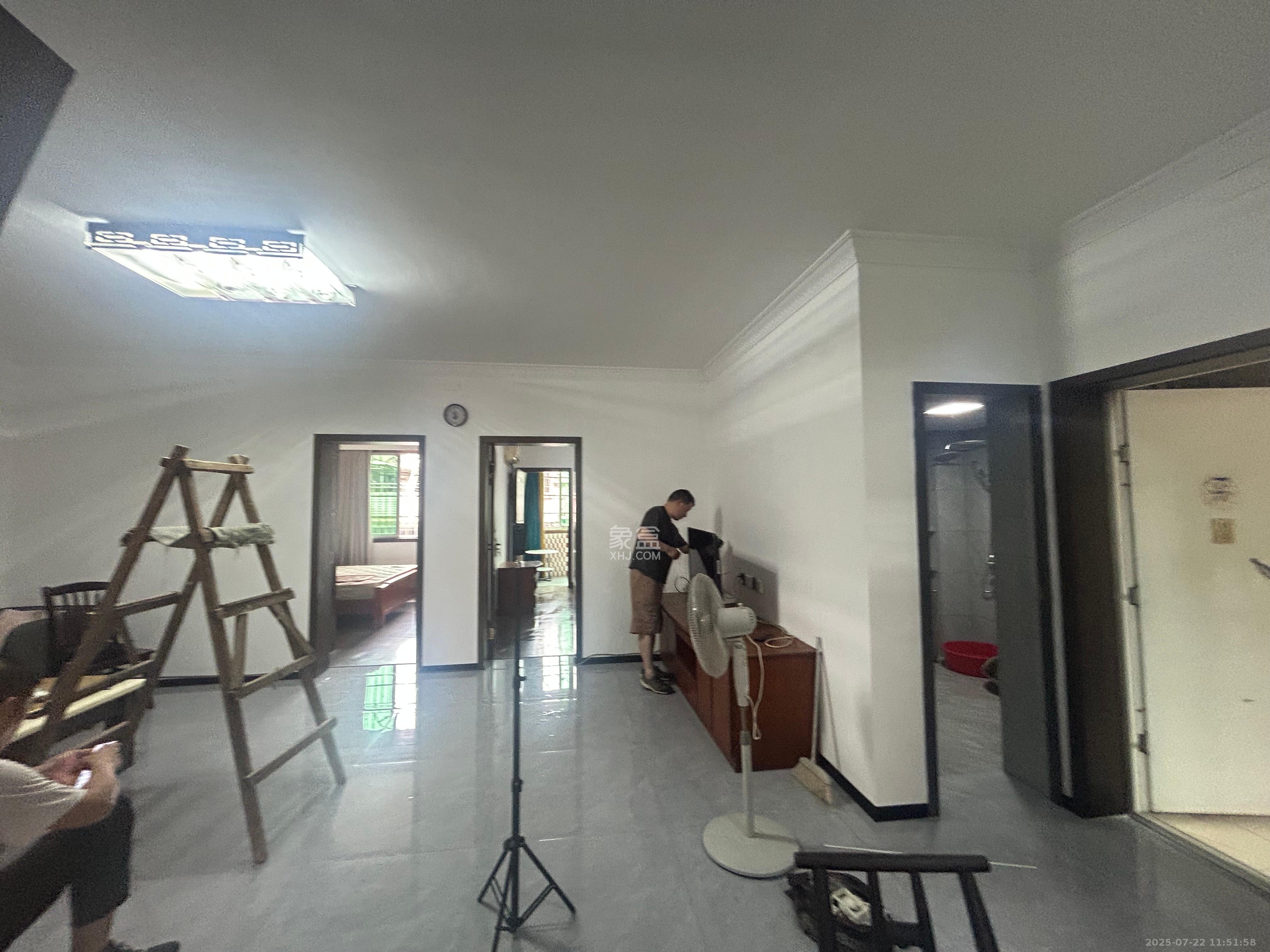 马王堆陶瓷建材新城 3室2厅1卫 2400.0元/月 马王堆陶瓷建材新城 3室2厅1卫 2400.0元/月室内图