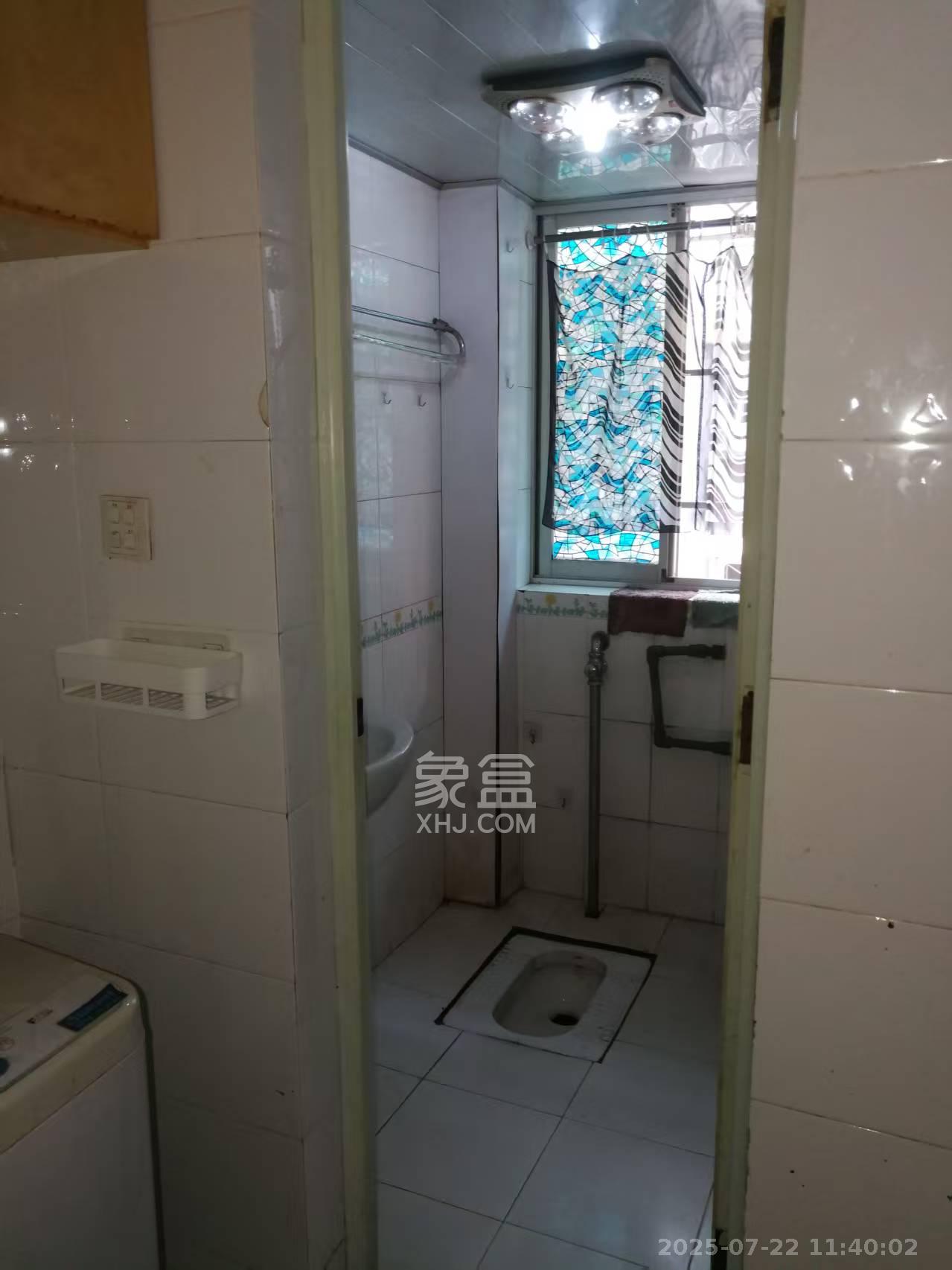 金泰小区 1室2厅1卫 1800.0元/月 金泰小区 1室2厅1卫 1800.0元/月室内图