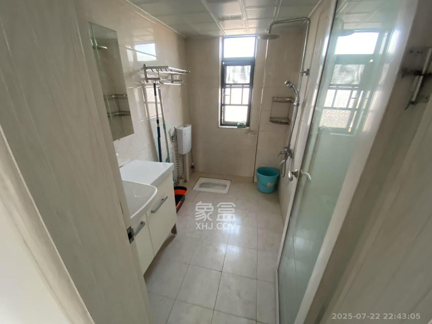 中国铁建国际城二期 3室2厅1卫 1700.0元/月 中国铁建国际城二期 3室2厅1卫 1700.0元/月室内图