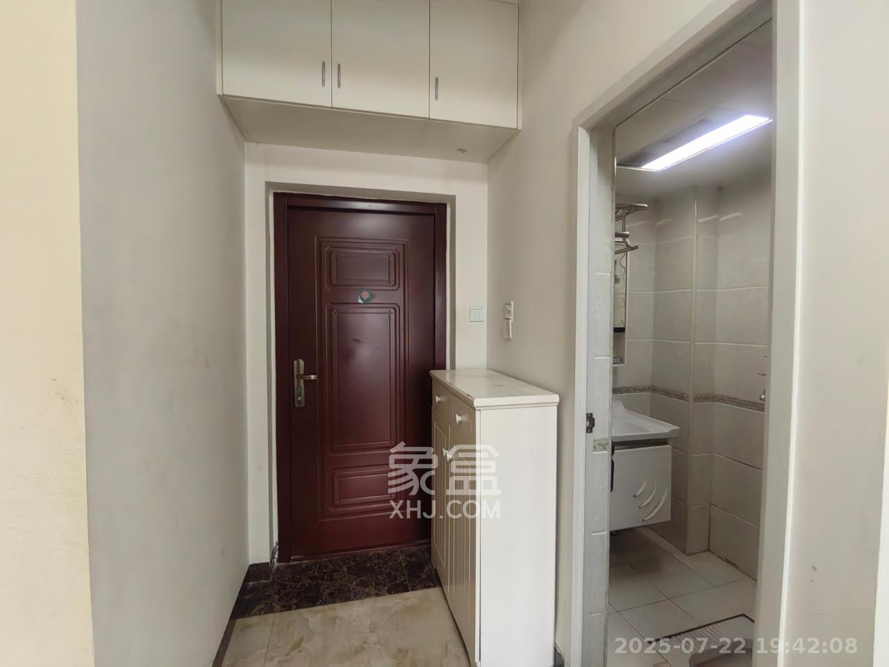 丰园城(鄱阳小区二期) 1室1厅1卫 1100.0元/月 丰园城(鄱阳小区二期) 1室1厅1卫 1100.0元/月室内图