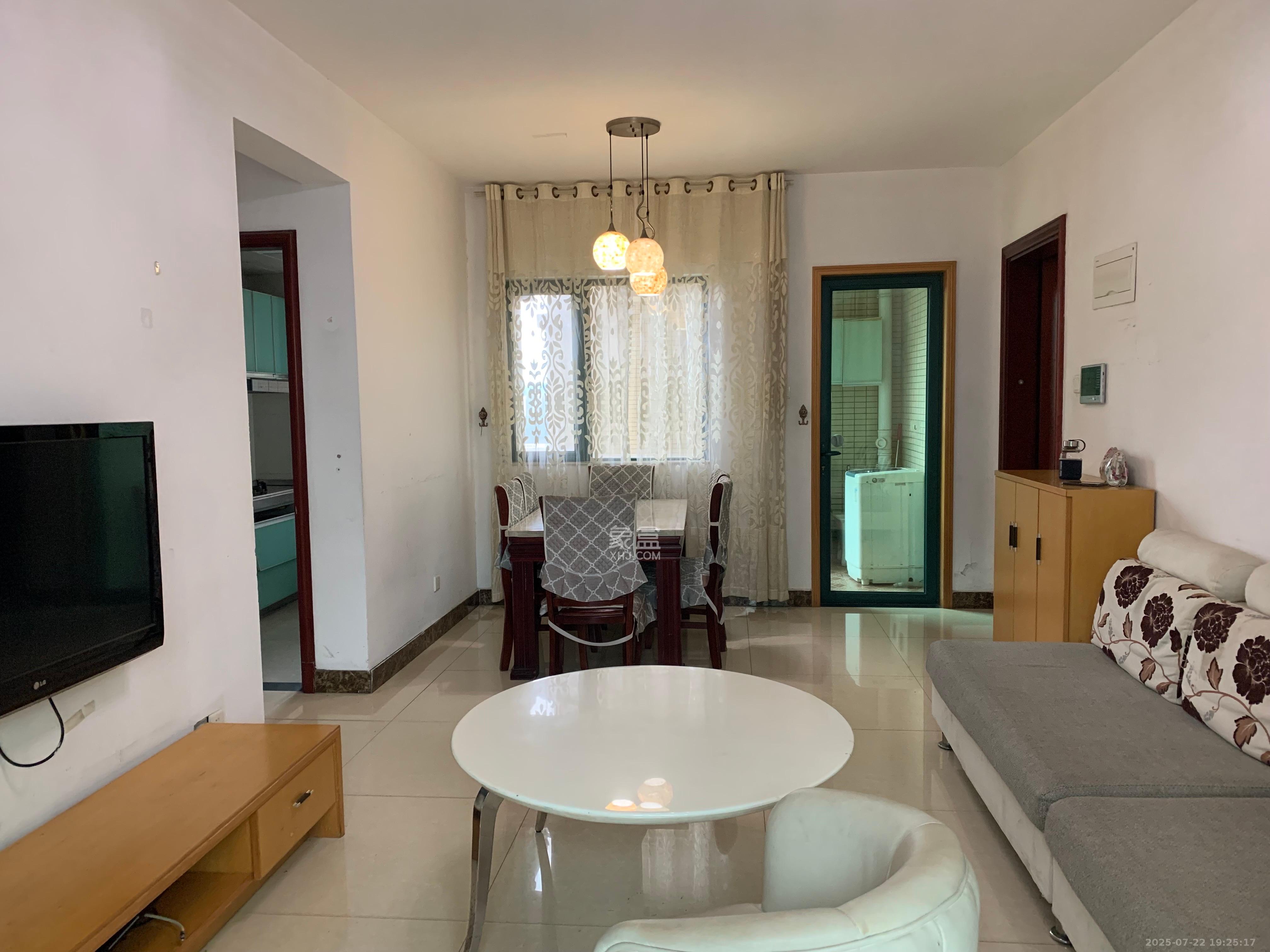 恒大华府 3室2厅1卫 2400.0元/月 恒大华府 3室2厅1卫 2400.0元/月室内图