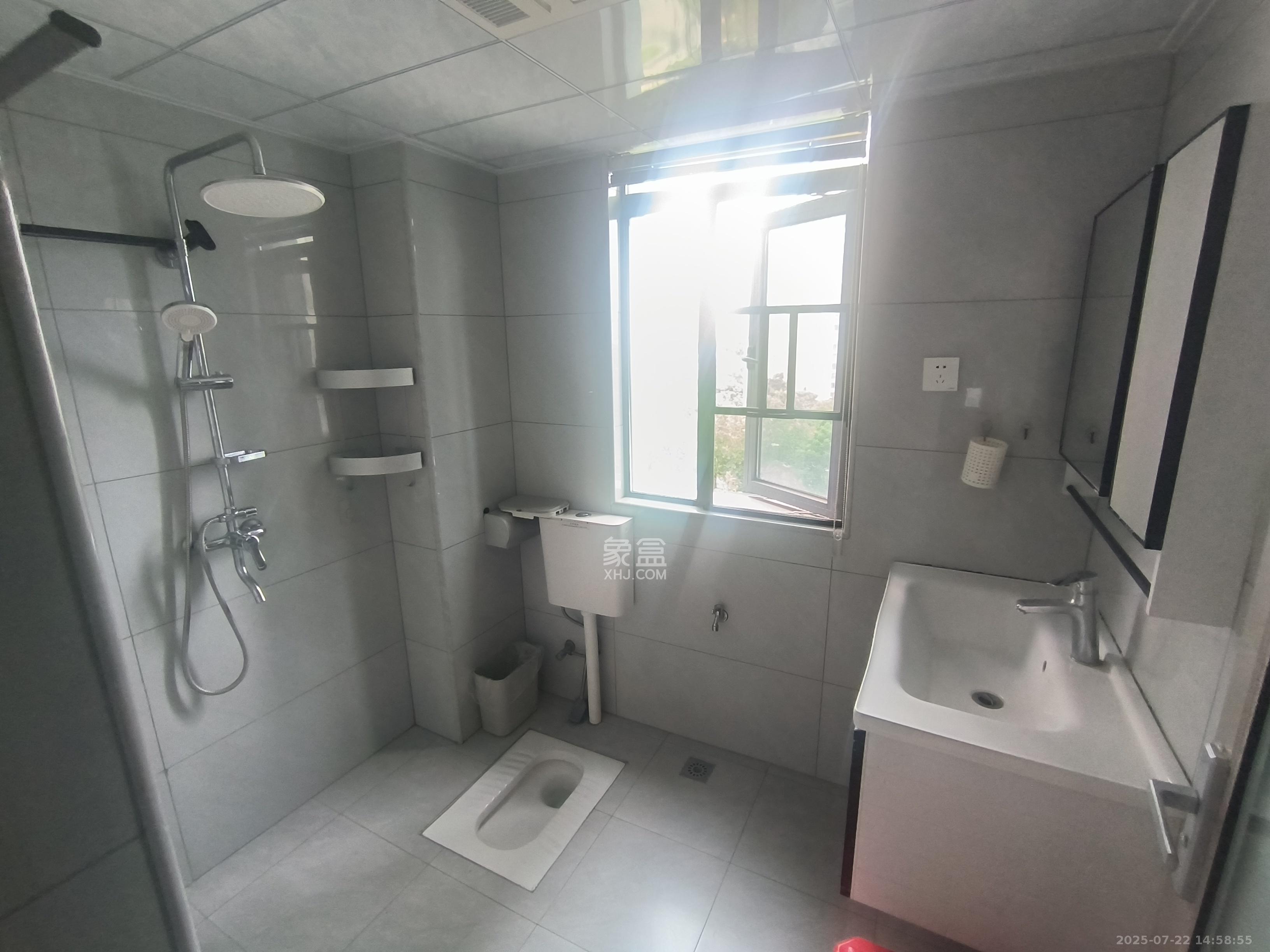 谷峰安置小区（惟德园）  3室2厅2卫   2800.00元/月室内图