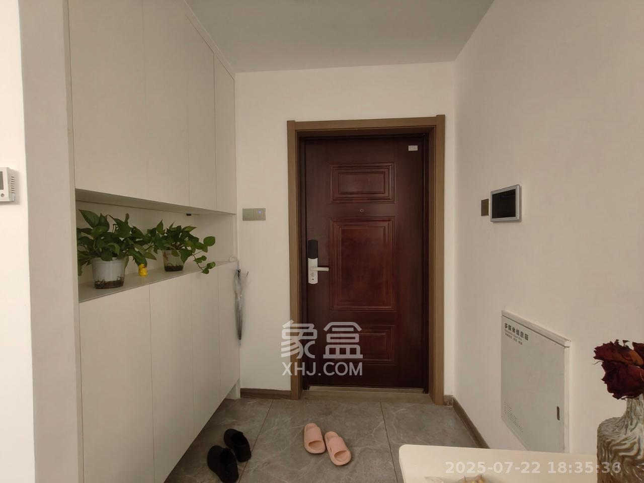 梦想新天地  3室2厅2卫   3500.00元/月室内图