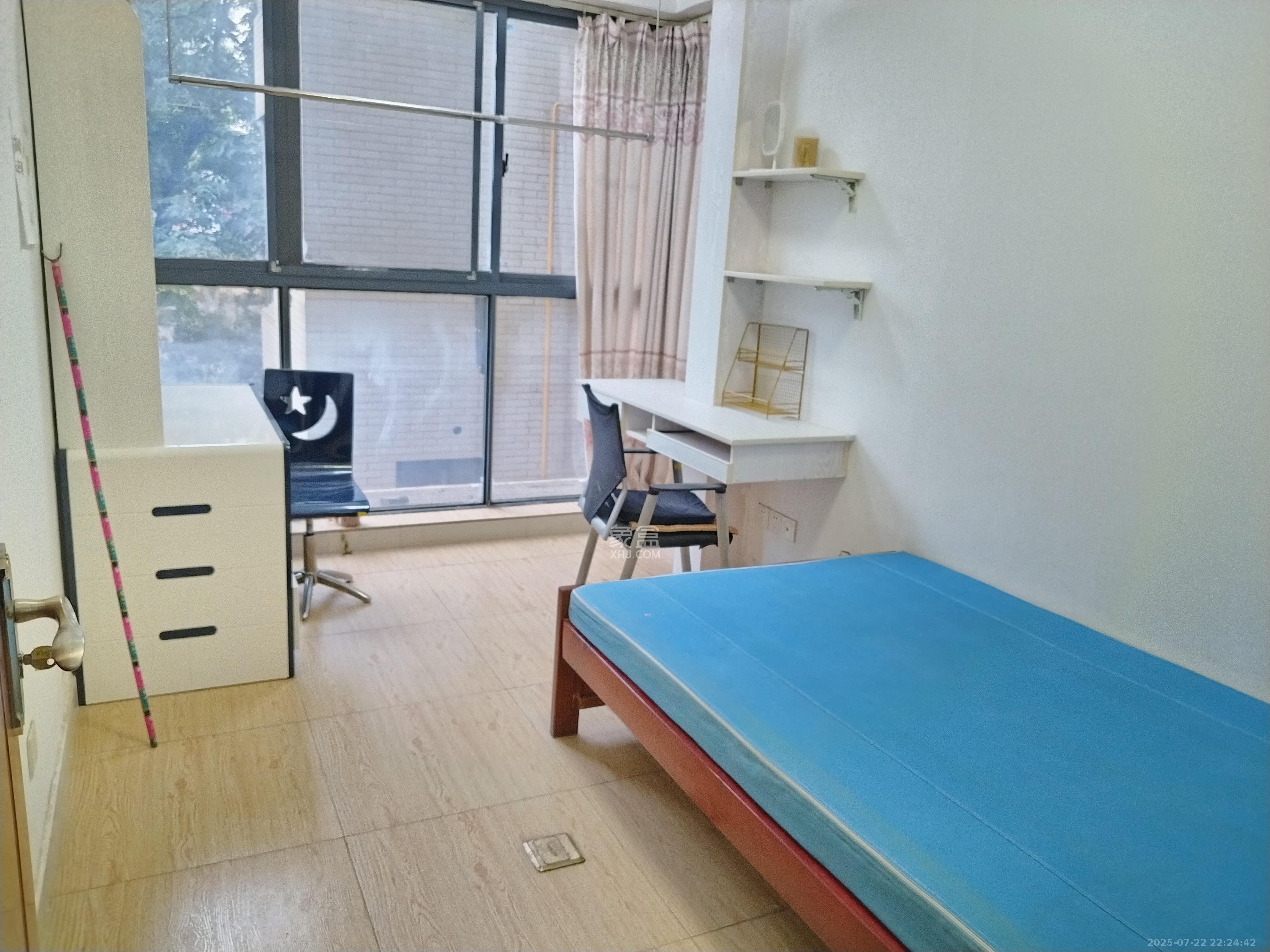 鑫远熙山 4室2厅2卫 2900.0元/月 鑫远熙山 4室2厅2卫 2900.0元/月室内图