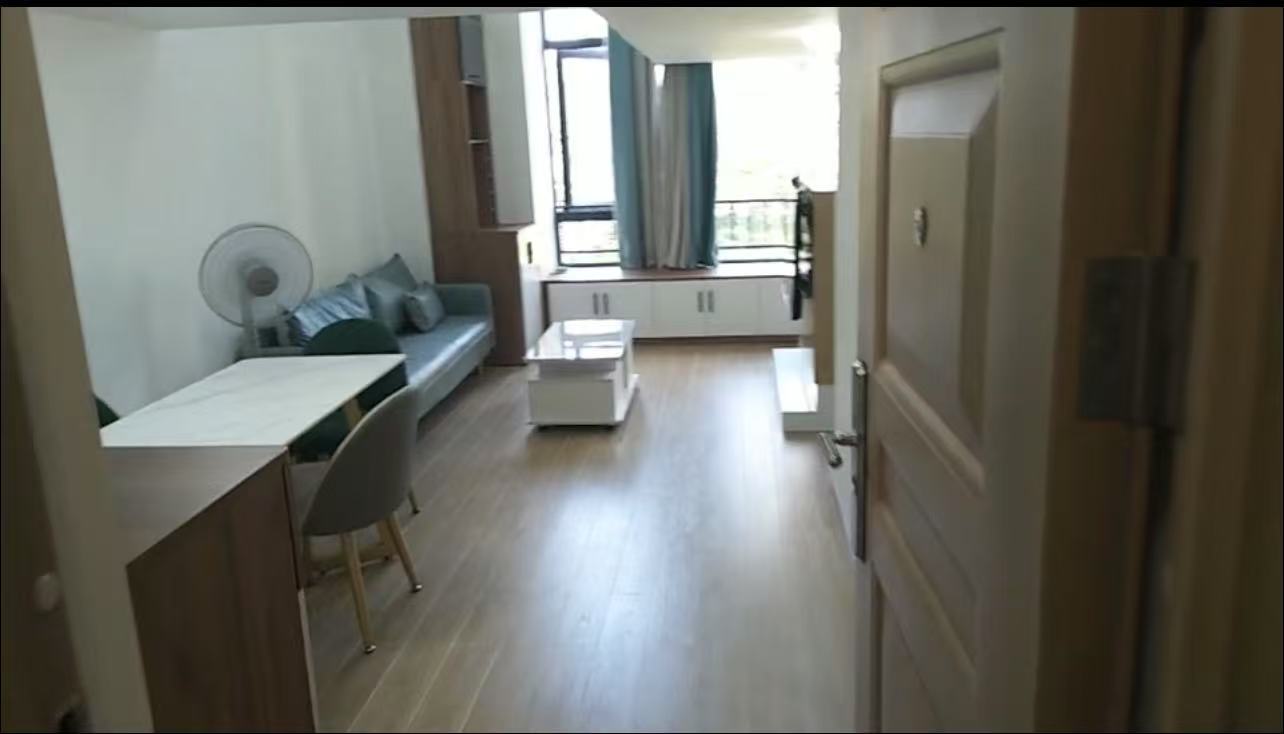 保利中央海岸三期熙园  2室2厅1卫    2300.0元/月 保利中央海岸三期熙园  2室2厅1卫    2300.0元/月室内图