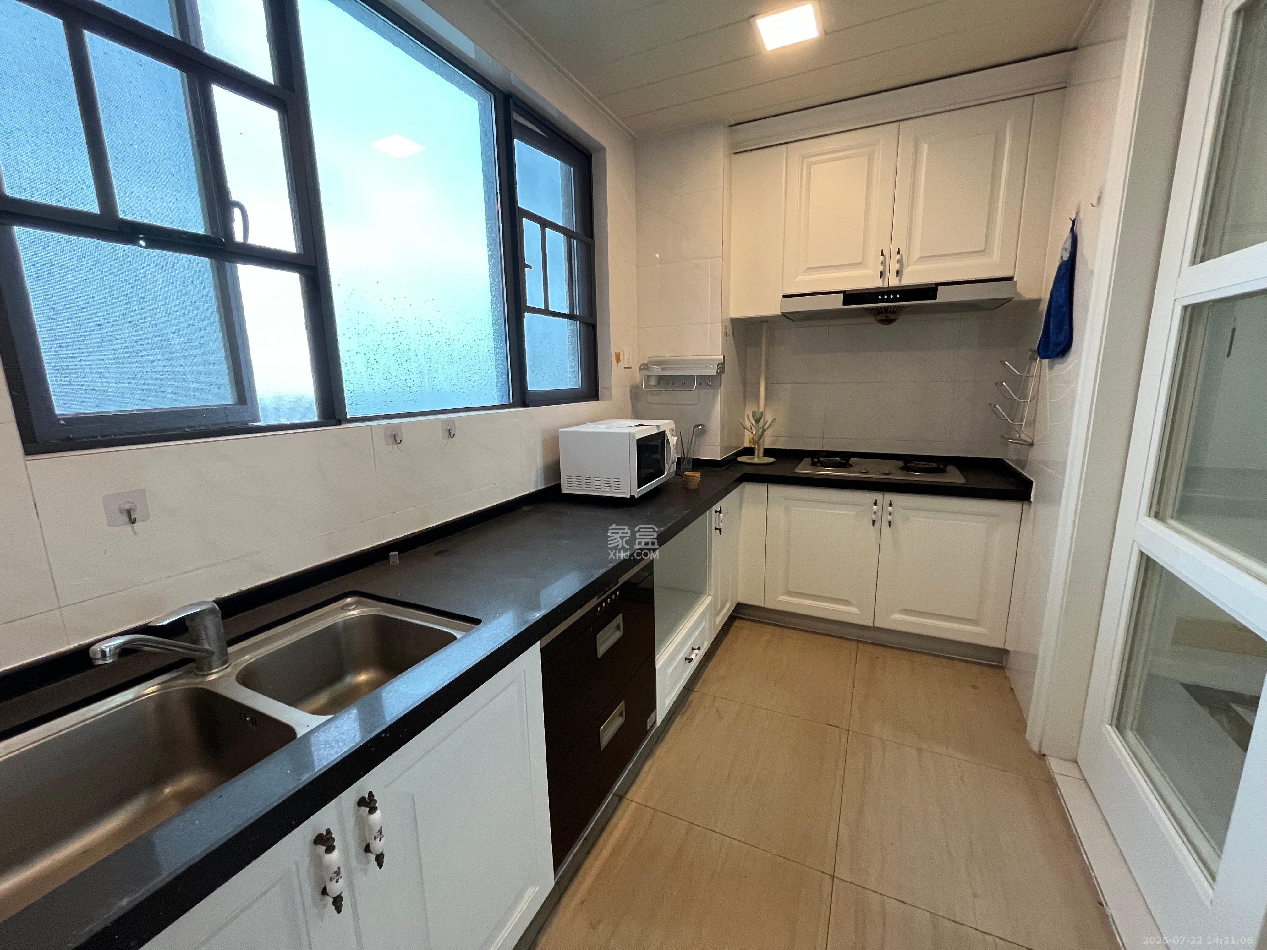 碧桂园威尼斯城  3室2厅2卫    3500.0元/月室内图