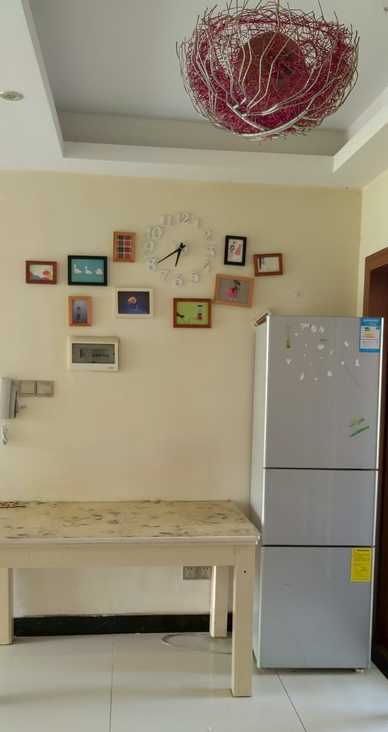 彭家铺小区  3室2厅1卫    1200.0元/月 彭家铺小区  3室2厅1卫    1200.0元/月室内图