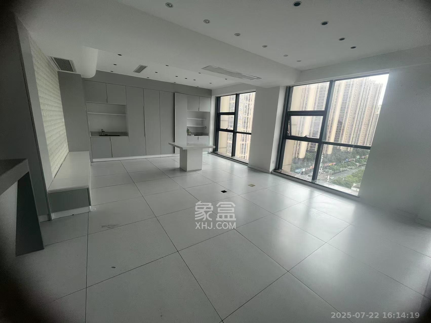 万坤图财富广场  1室1厅1卫   6300.00元/月室内图