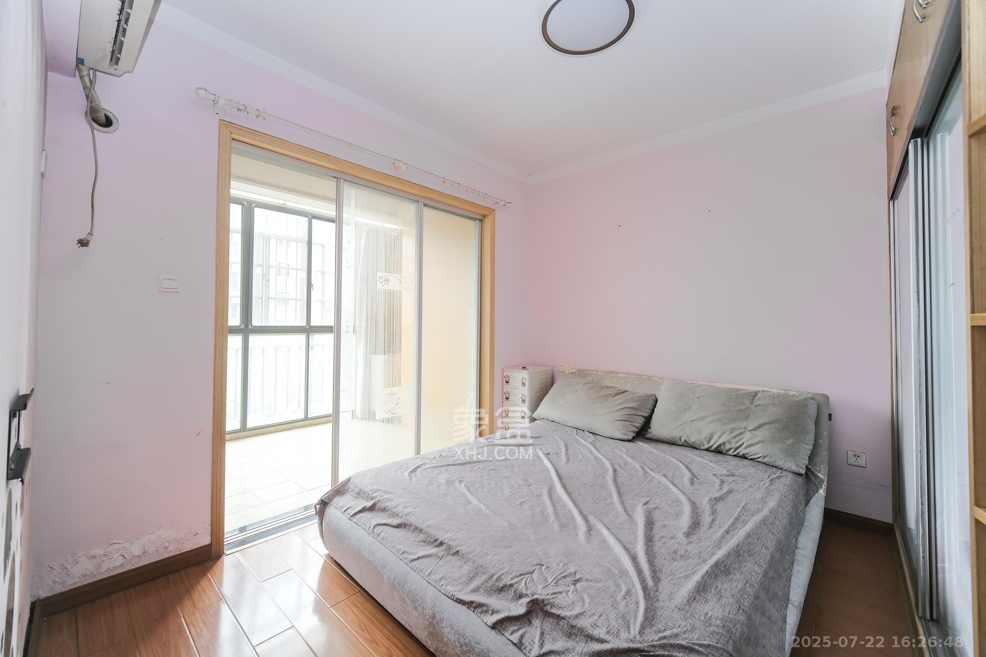 山水湾 3室2厅1卫 59.8万 山水湾 3室2厅1卫 59.8万卧室