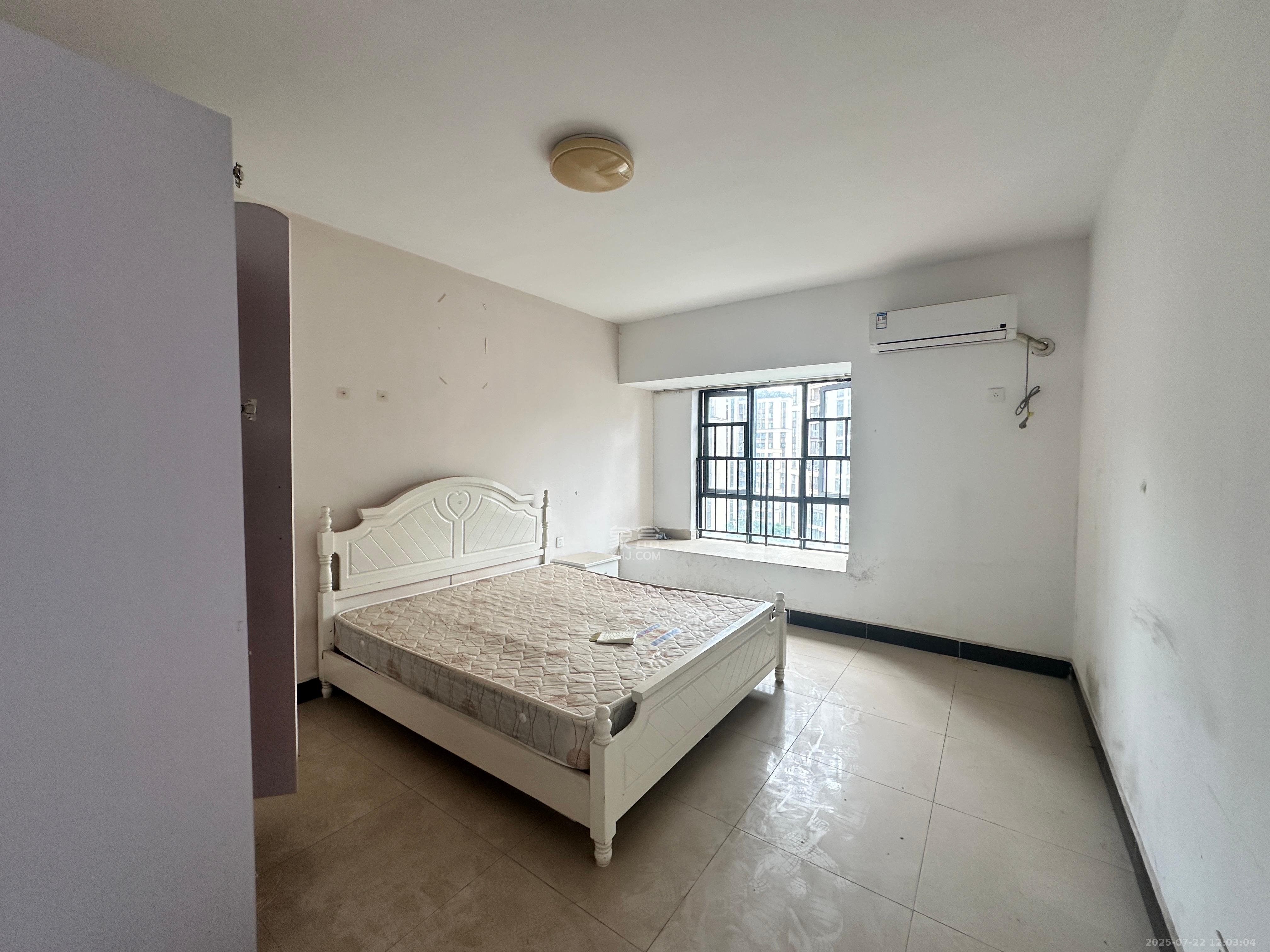 五矿紫湖香醍 4室2厅1卫 2000.0元/月 五矿紫湖香醍 4室2厅1卫 2000.0元/月室内图